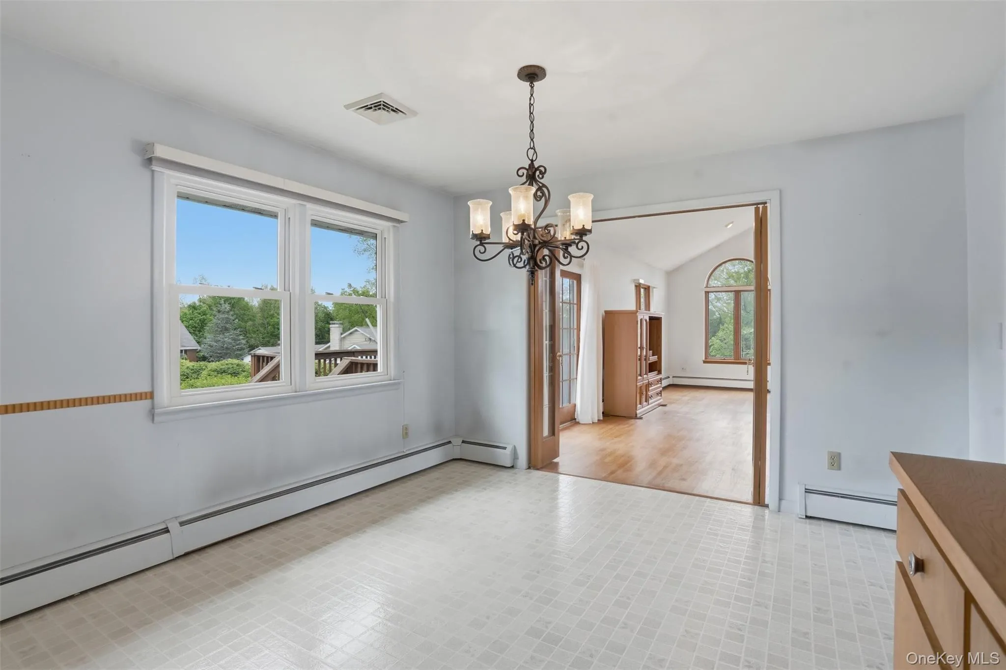 205 East Drive, Hurley, NY, 3 Bedrooms Bedrooms, 10 Rooms Rooms,2 BathroomsBathrooms,Residential,For Rent,East,0,1001630 205 East Drive, Hurley, NY, 3 Bedrooms Bedrooms, 10 Rooms Rooms,2 BathroomsBathrooms,Residential,For Rent,East,0,1001630