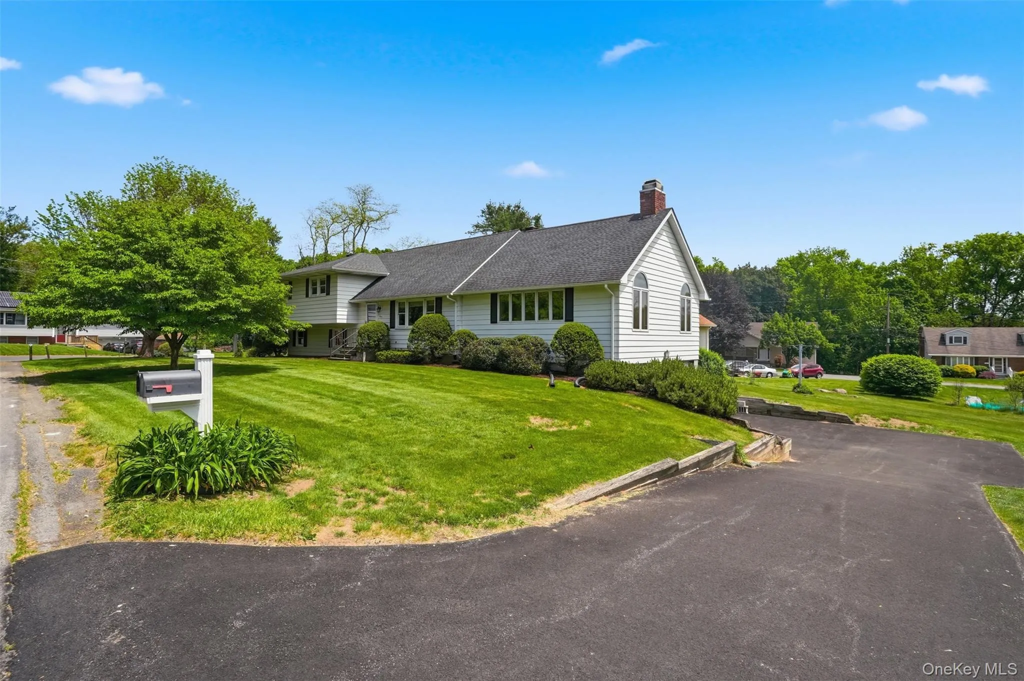 205 East Drive, Hurley, NY, 3 Bedrooms Bedrooms, 10 Rooms Rooms,2 BathroomsBathrooms,Residential,For Rent,East,0,1001630 205 East Drive, Hurley, NY, 3 Bedrooms Bedrooms, 10 Rooms Rooms,2 BathroomsBathrooms,Residential,For Rent,East,0,1001630