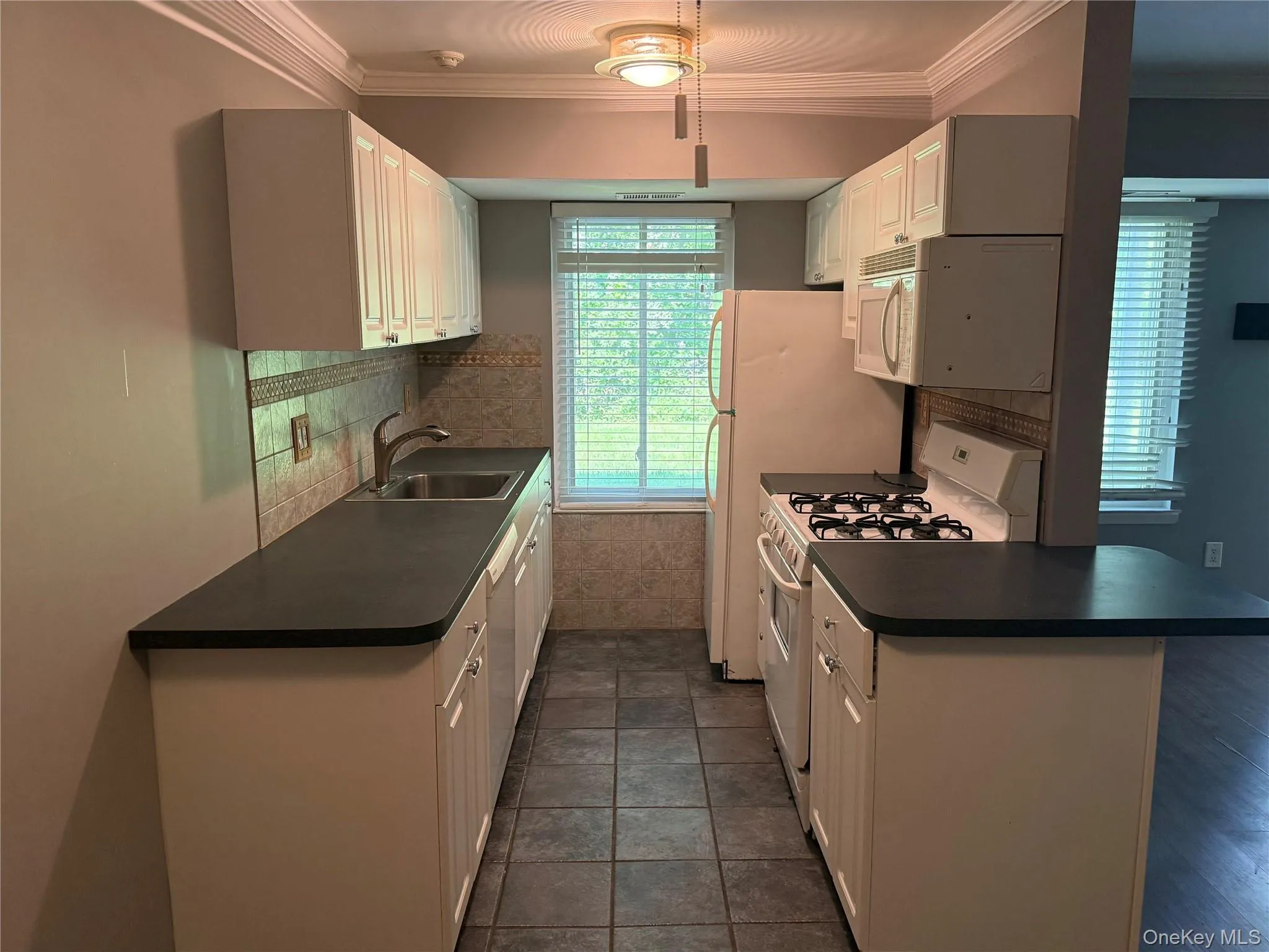 5 Laramie court, Brookhaven, NY, 1 Bedroom Bedrooms, 4 Rooms Rooms,1 BathroomBathrooms,Residential Lease,For Rent,Laramie court,0,1001642 5 Laramie court, Brookhaven, NY, 1 Bedroom Bedrooms, 4 Rooms Rooms,1 BathroomBathrooms,Residential Lease,For Rent,Laramie court,0,1001642
