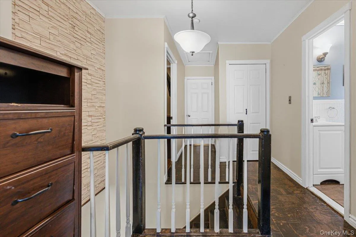 47 Villa Avenue, Yonkers, NY, 4 Bedrooms Bedrooms, 10 Rooms Rooms,2 BathroomsBathrooms,Residential,For Rent,Villa,0,1001643 47 Villa Avenue, Yonkers, NY, 4 Bedrooms Bedrooms, 10 Rooms Rooms,2 BathroomsBathrooms,Residential,For Rent,Villa,0,1001643