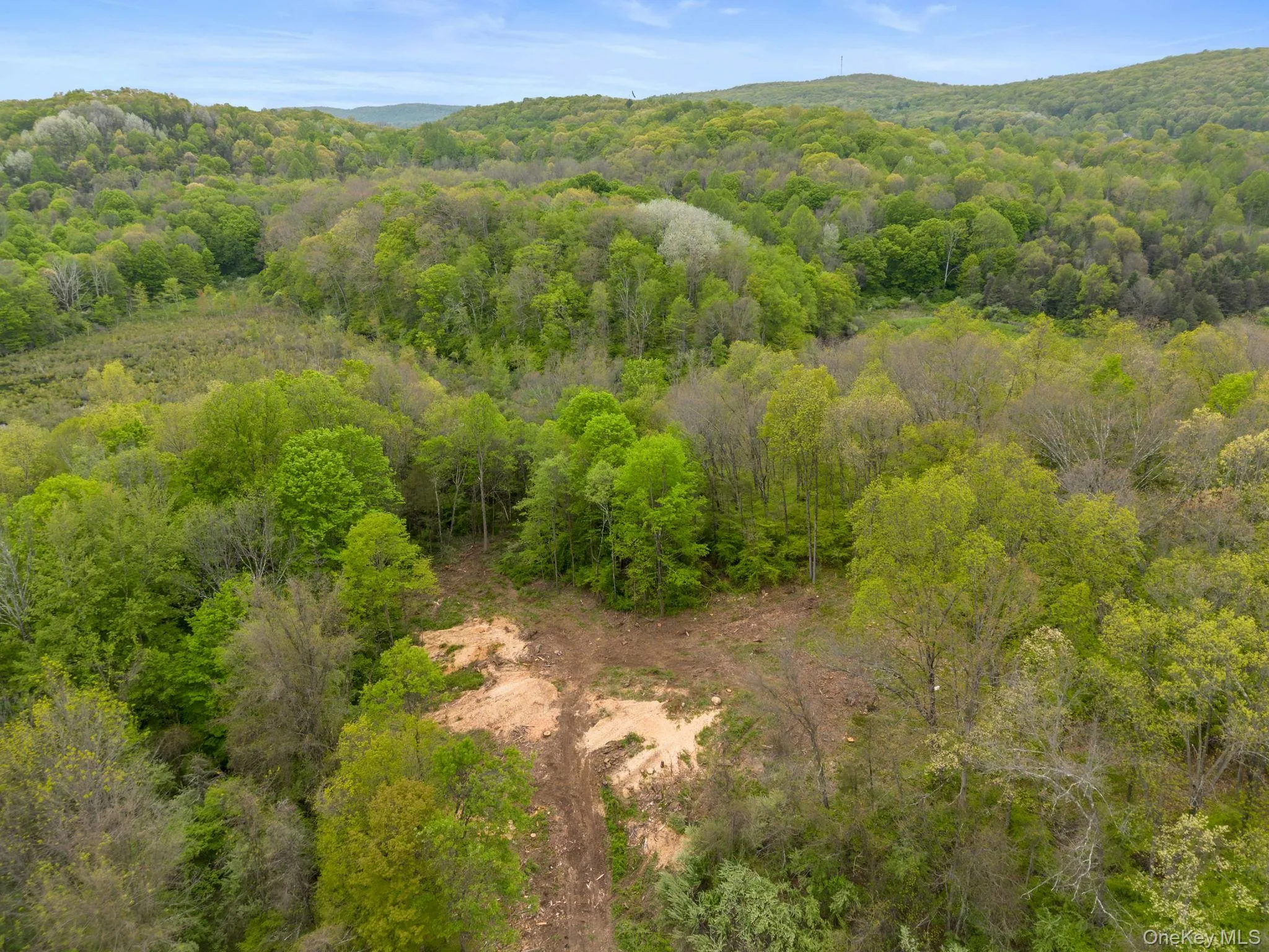 Beautiful tranquil location and picturesque views Beautiful tranquil location and picturesque views