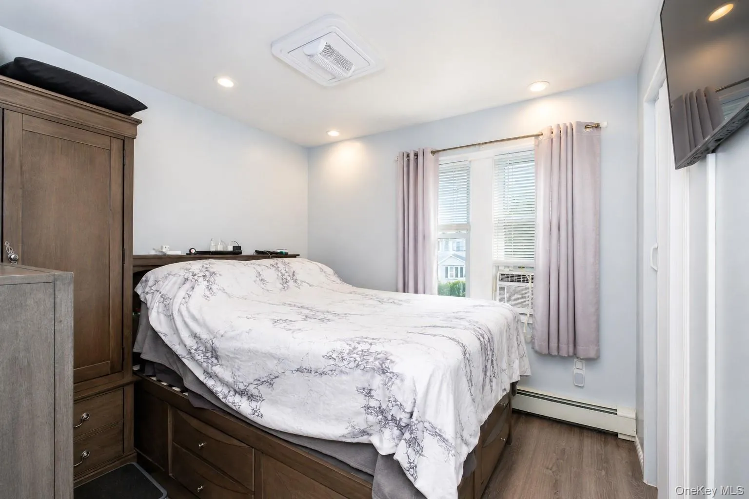 111-18 124th Street, New York, NY, 3 Bedrooms Bedrooms, 9 Rooms Rooms,2 BathroomsBathrooms,Residential Sale,For Rent,124th,0,1001645 111-18 124th Street, New York, NY, 3 Bedrooms Bedrooms, 9 Rooms Rooms,2 BathroomsBathrooms,Residential Sale,For Rent,124th,0,1001645