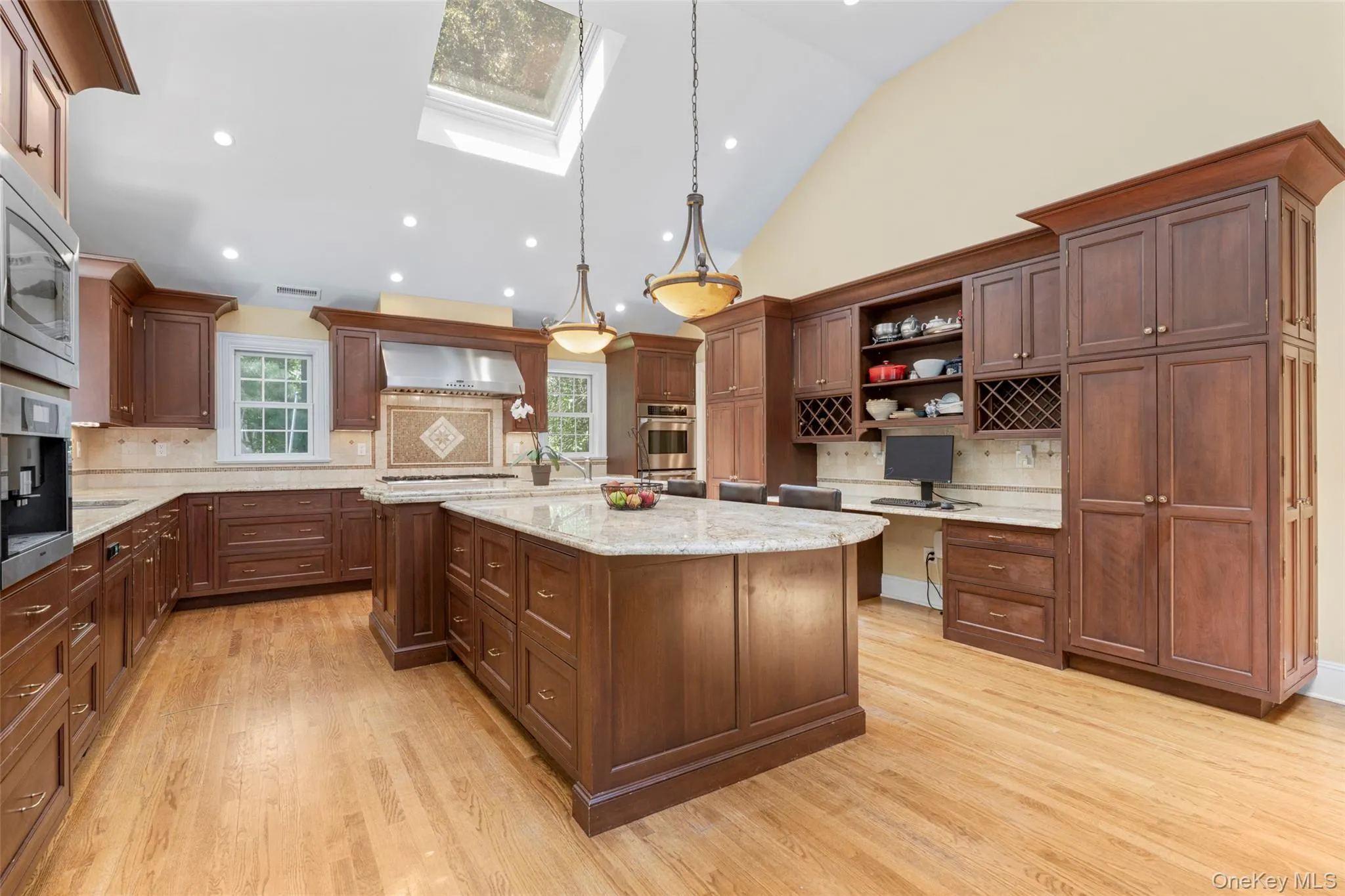 32 Country Road, Mamaroneck, NY, 5 Bedrooms Bedrooms, 10 Rooms Rooms,4 BathroomsBathrooms,Residential Lease,For Rent,Country,0,1001647 32 Country Road, Mamaroneck, NY, 5 Bedrooms Bedrooms, 10 Rooms Rooms,4 BathroomsBathrooms,Residential Lease,For Rent,Country,0,1001647