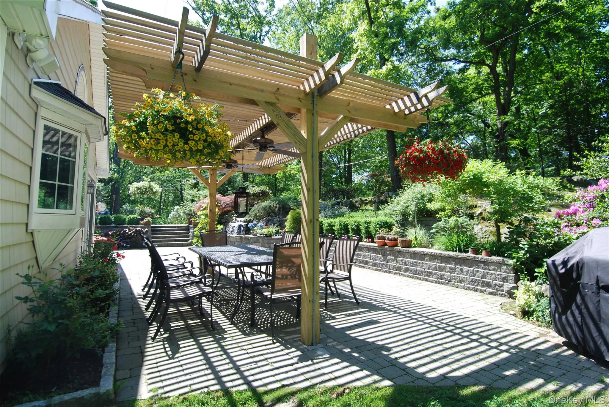 Patio with pergola Patio with pergola