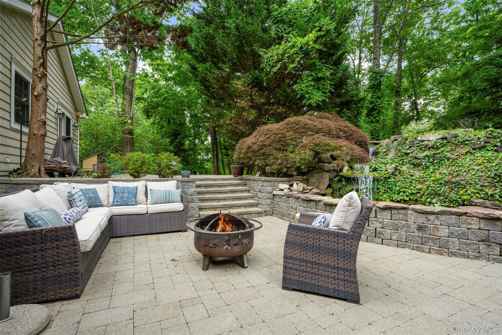 32 Country Road, Mamaroneck, NY, 5 Bedrooms Bedrooms, 10 Rooms Rooms,4 BathroomsBathrooms,Residential Lease,For Rent,Country,0,1001647 32 Country Road, Mamaroneck, NY, 5 Bedrooms Bedrooms, 10 Rooms Rooms,4 BathroomsBathrooms,Residential Lease,For Rent,Country,0,1001647