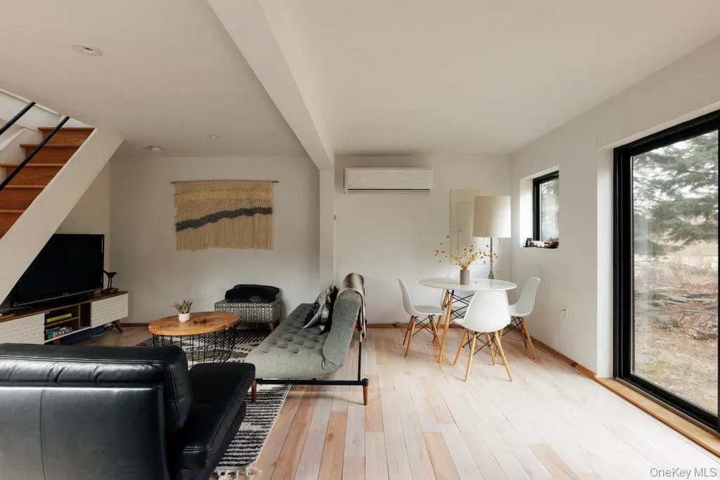 209-211 Fishcreek Road, Saugerties, NY, 6 Bedrooms Bedrooms, 10 Rooms Rooms,3 BathroomsBathrooms,Residential Sale,For Rent,Fishcreek,0,1001648 209-211 Fishcreek Road, Saugerties, NY, 6 Bedrooms Bedrooms, 10 Rooms Rooms,3 BathroomsBathrooms,Residential Sale,For Rent,Fishcreek,0,1001648