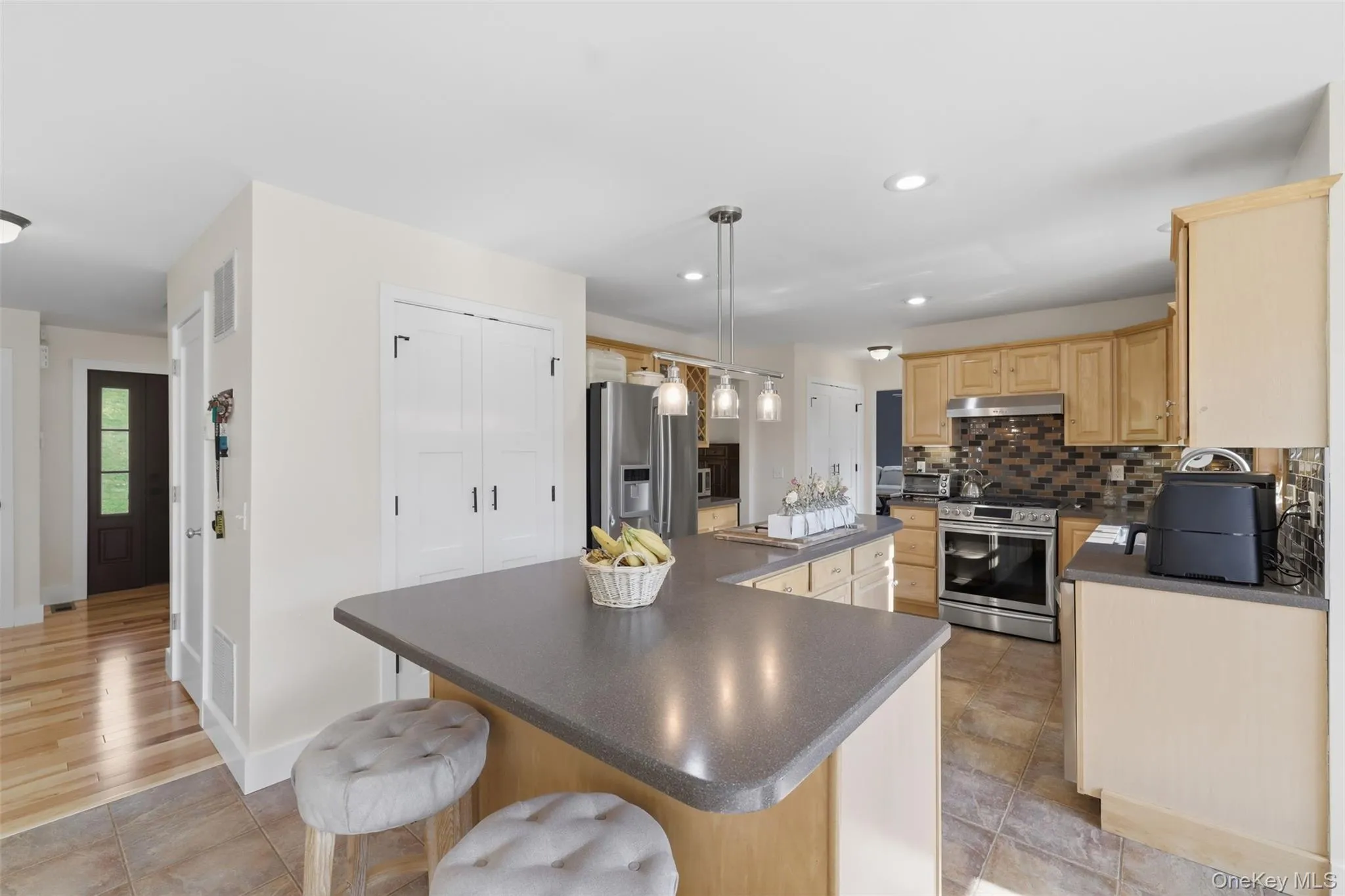 233 Devon Farms Road, East Fishkill, NY, 4 Bedrooms Bedrooms, 11 Rooms Rooms,2 BathroomsBathrooms,Residential,For Rent,Devon Farms,0,1001649 233 Devon Farms Road, East Fishkill, NY, 4 Bedrooms Bedrooms, 11 Rooms Rooms,2 BathroomsBathrooms,Residential,For Rent,Devon Farms,0,1001649