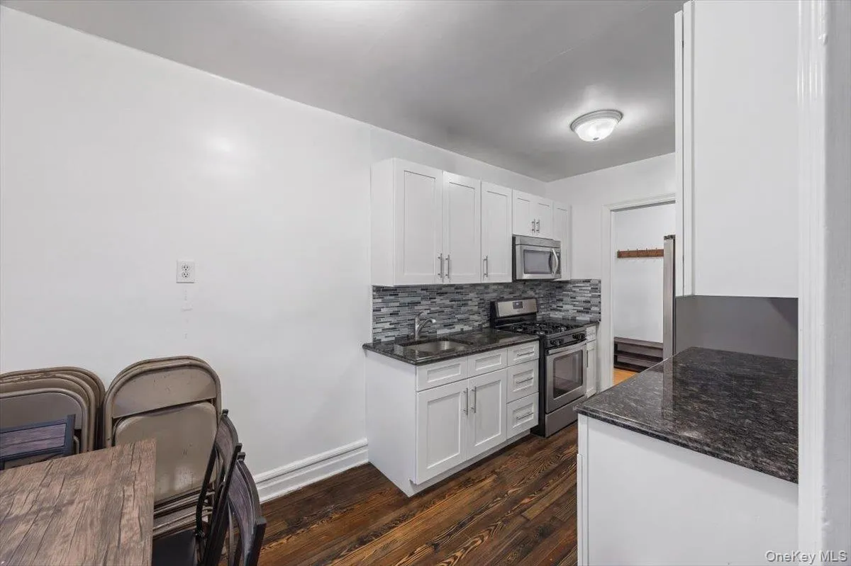 10 Nosband Avenue, White Plains, NY, 1 Bedroom Bedrooms, 3 Rooms Rooms,1 BathroomBathrooms,Residential Sale,For Rent,Nosband,0,1001663 10 Nosband Avenue, White Plains, NY, 1 Bedroom Bedrooms, 3 Rooms Rooms,1 BathroomBathrooms,Residential Sale,For Rent,Nosband,0,1001663
