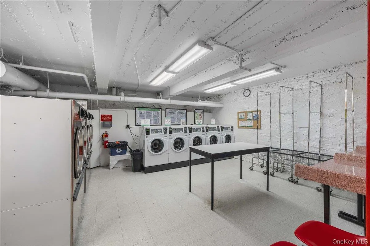 10 Nosband Avenue, White Plains, NY, 1 Bedroom Bedrooms, 3 Rooms Rooms,1 BathroomBathrooms,Residential Sale,For Rent,Nosband,0,1001663 10 Nosband Avenue, White Plains, NY, 1 Bedroom Bedrooms, 3 Rooms Rooms,1 BathroomBathrooms,Residential Sale,For Rent,Nosband,0,1001663