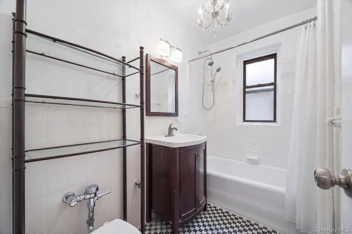 10 Nosband Avenue, White Plains, NY, 1 Bedroom Bedrooms, 3 Rooms Rooms,1 BathroomBathrooms,Residential Sale,For Rent,Nosband,0,1001663 10 Nosband Avenue, White Plains, NY, 1 Bedroom Bedrooms, 3 Rooms Rooms,1 BathroomBathrooms,Residential Sale,For Rent,Nosband,0,1001663