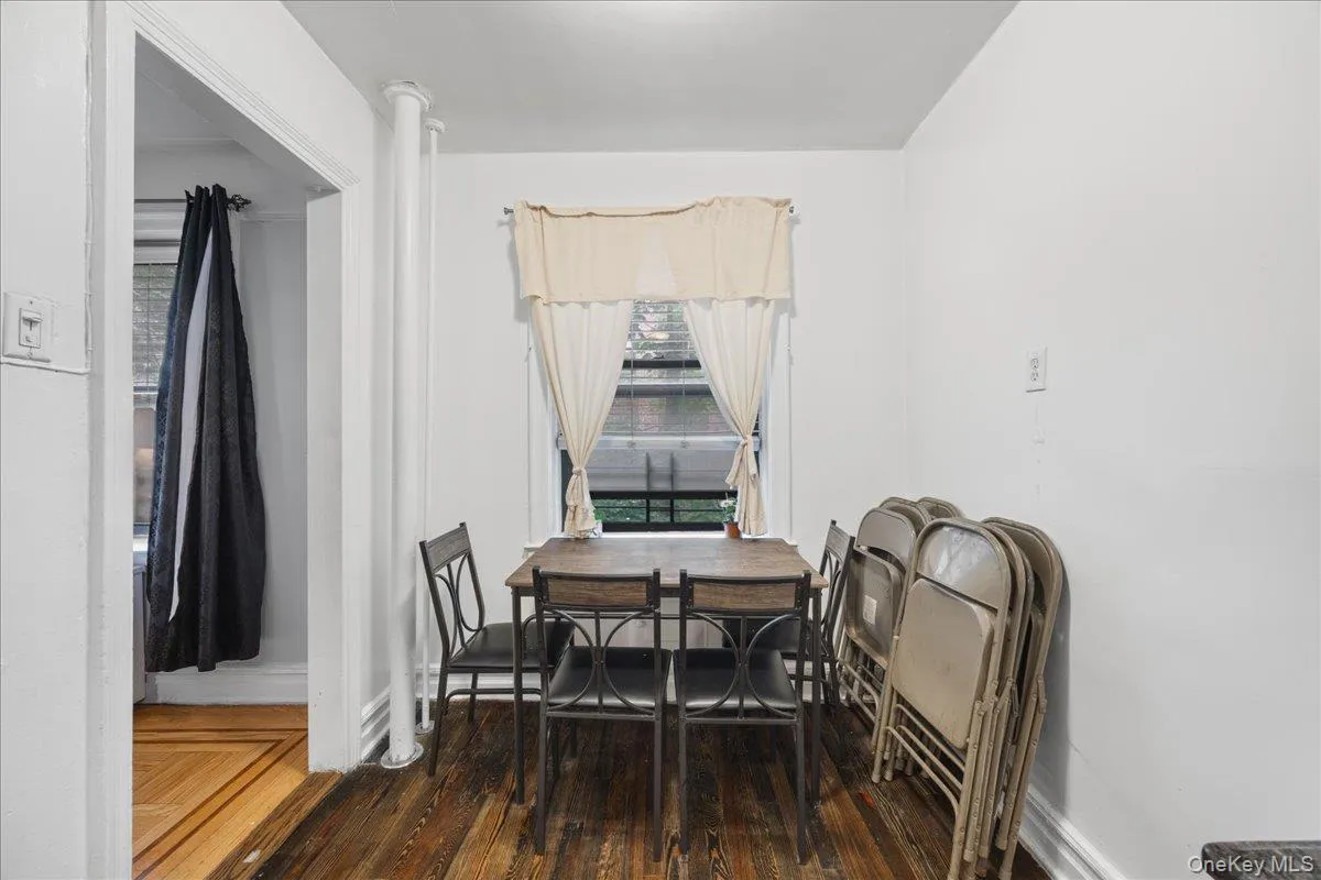 10 Nosband Avenue, White Plains, NY, 1 Bedroom Bedrooms, 3 Rooms Rooms,1 BathroomBathrooms,Residential Sale,For Rent,Nosband,0,1001663 10 Nosband Avenue, White Plains, NY, 1 Bedroom Bedrooms, 3 Rooms Rooms,1 BathroomBathrooms,Residential Sale,For Rent,Nosband,0,1001663