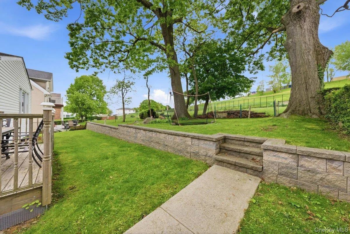 85 Halstead Avenue, Yonkers, NY, 4 Bedrooms Bedrooms, 8 Rooms Rooms,2 BathroomsBathrooms,Residential,For Rent,Halstead,0,1001671 85 Halstead Avenue, Yonkers, NY, 4 Bedrooms Bedrooms, 8 Rooms Rooms,2 BathroomsBathrooms,Residential,For Rent,Halstead,0,1001671