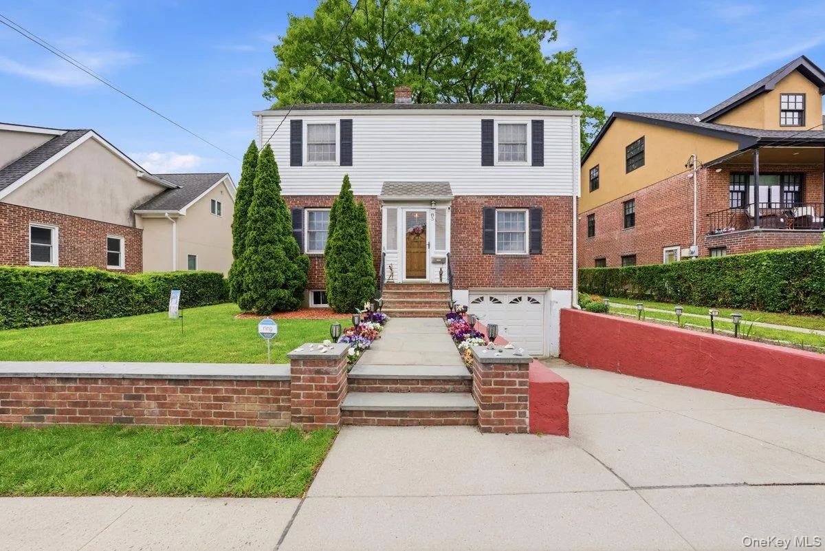 85 Halstead Avenue, Yonkers, NY, 4 Bedrooms Bedrooms, 8 Rooms Rooms,2 BathroomsBathrooms,Residential,For Rent,Halstead,0,1001671 85 Halstead Avenue, Yonkers, NY, 4 Bedrooms Bedrooms, 8 Rooms Rooms,2 BathroomsBathrooms,Residential,For Rent,Halstead,0,1001671