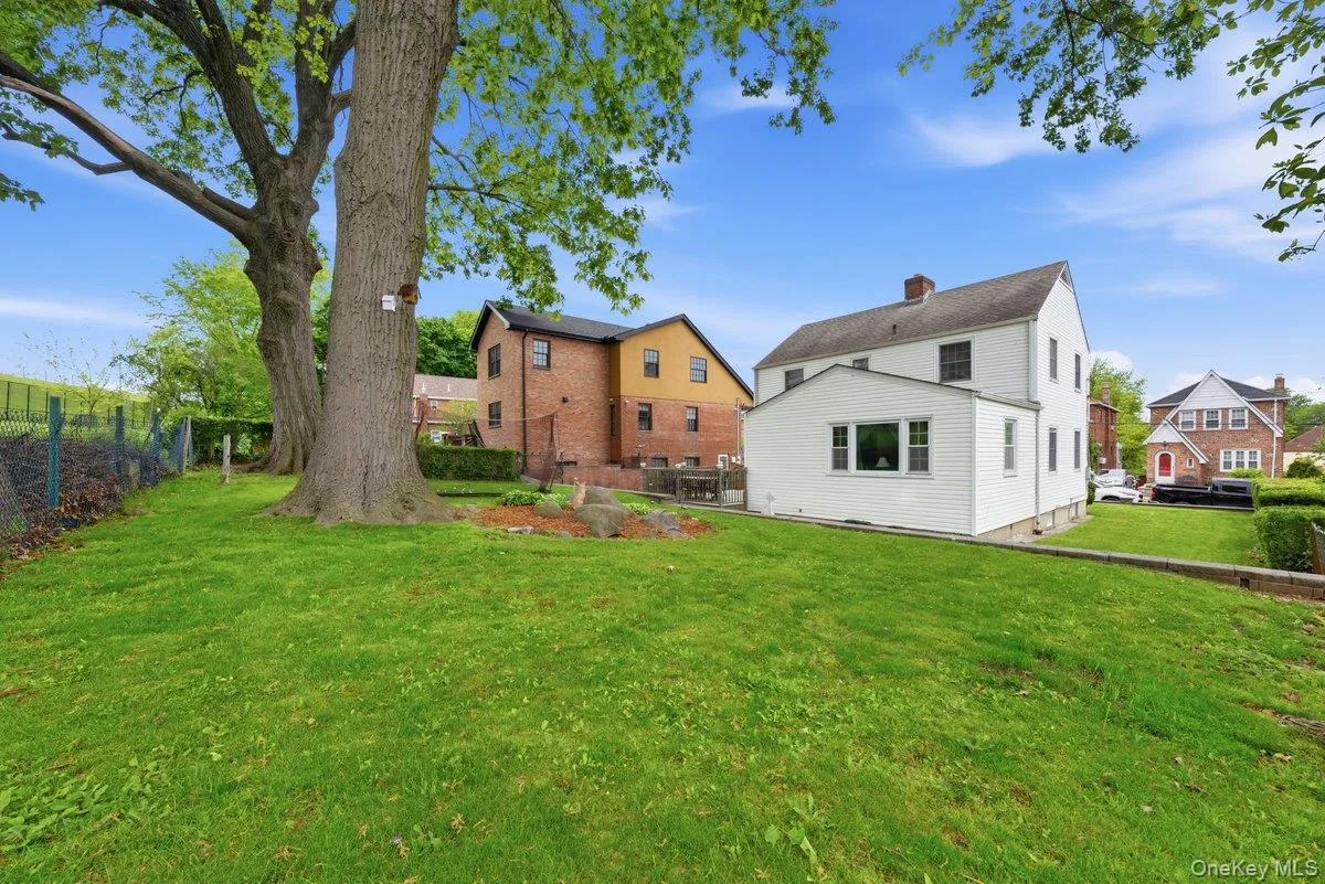 85 Halstead Avenue, Yonkers, NY, 4 Bedrooms Bedrooms, 8 Rooms Rooms,2 BathroomsBathrooms,Residential,For Rent,Halstead,0,1001671 85 Halstead Avenue, Yonkers, NY, 4 Bedrooms Bedrooms, 8 Rooms Rooms,2 BathroomsBathrooms,Residential,For Rent,Halstead,0,1001671