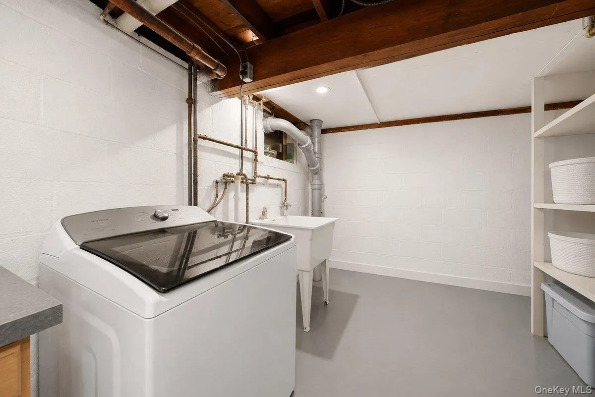 85 Halstead Avenue, Yonkers, NY, 4 Bedrooms Bedrooms, 8 Rooms Rooms,2 BathroomsBathrooms,Residential,For Rent,Halstead,0,1001671 85 Halstead Avenue, Yonkers, NY, 4 Bedrooms Bedrooms, 8 Rooms Rooms,2 BathroomsBathrooms,Residential,For Rent,Halstead,0,1001671