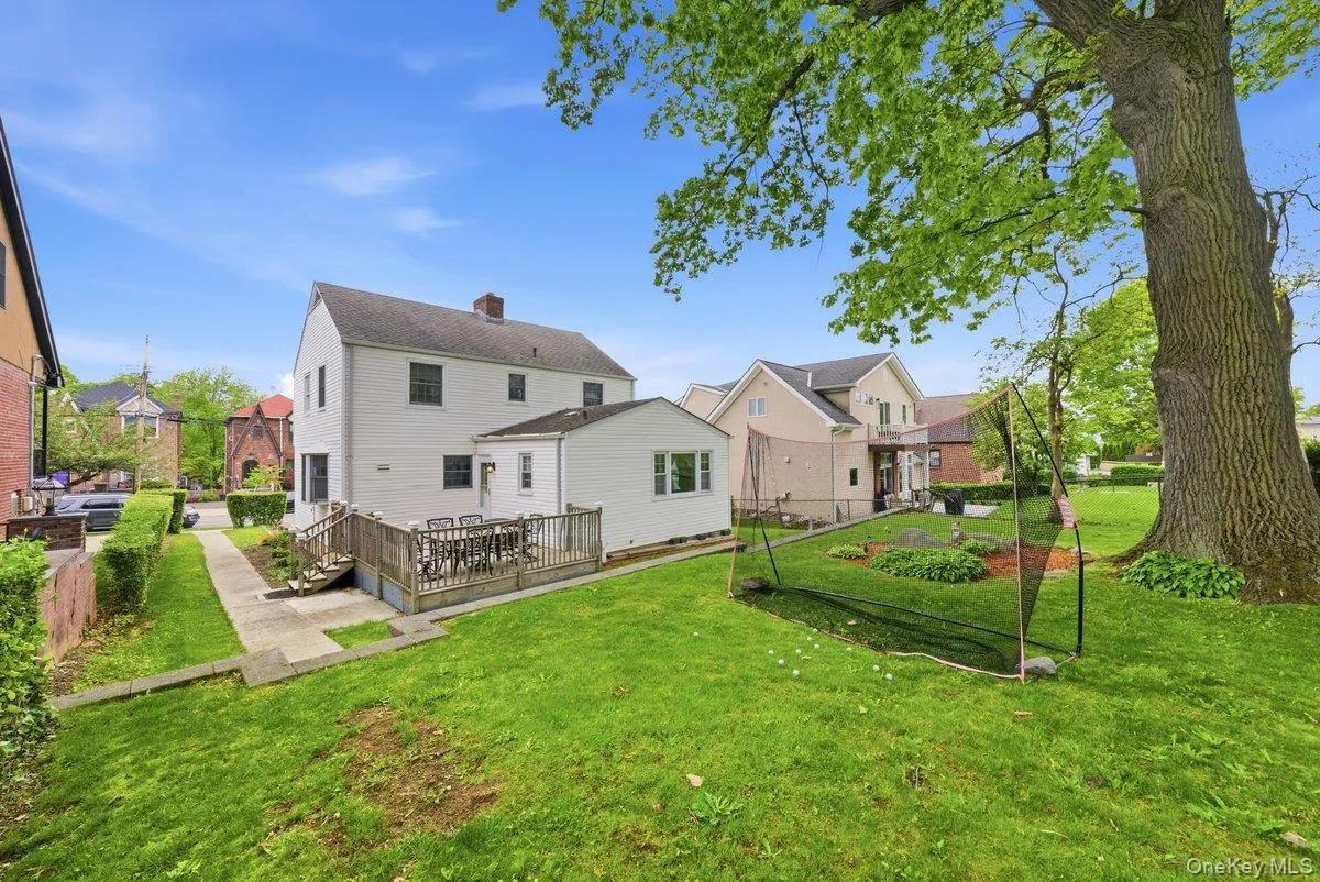 85 Halstead Avenue, Yonkers, NY, 4 Bedrooms Bedrooms, 8 Rooms Rooms,2 BathroomsBathrooms,Residential,For Rent,Halstead,0,1001671 85 Halstead Avenue, Yonkers, NY, 4 Bedrooms Bedrooms, 8 Rooms Rooms,2 BathroomsBathrooms,Residential,For Rent,Halstead,0,1001671