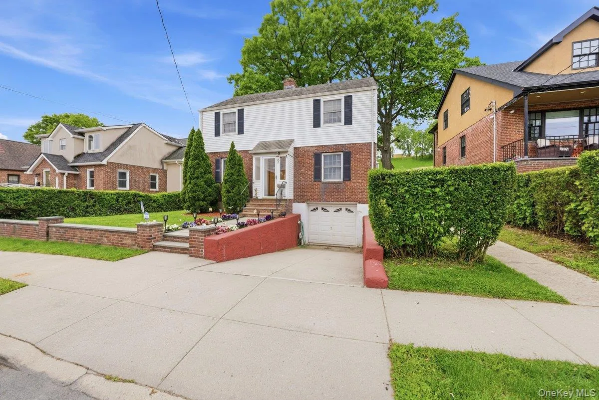 85 Halstead Avenue, Yonkers, NY, 4 Bedrooms Bedrooms, 8 Rooms Rooms,2 BathroomsBathrooms,Residential,For Rent,Halstead,0,1001671 85 Halstead Avenue, Yonkers, NY, 4 Bedrooms Bedrooms, 8 Rooms Rooms,2 BathroomsBathrooms,Residential,For Rent,Halstead,0,1001671