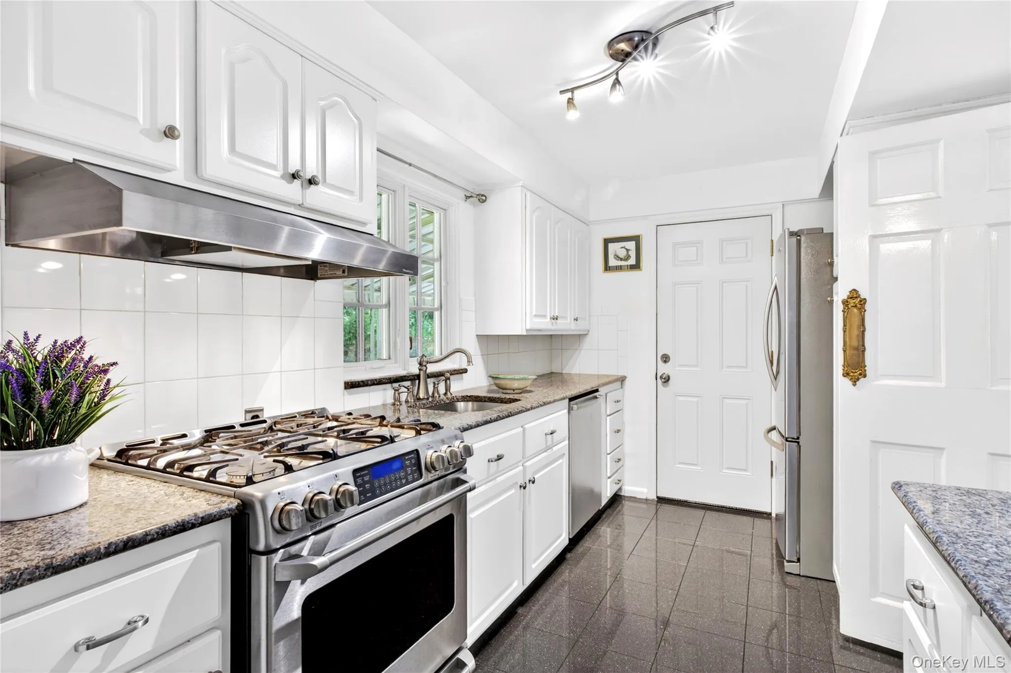 60 Mill Spring Road, North Hempstead, NY, 3 Bedrooms Bedrooms, 8 Rooms Rooms,2 BathroomsBathrooms,Residential,For Rent,Mill Spring,0,KEY1001673 60 Mill Spring Road, North Hempstead, NY, 3 Bedrooms Bedrooms, 8 Rooms Rooms,2 BathroomsBathrooms,Residential,For Rent,Mill Spring,0,KEY1001673