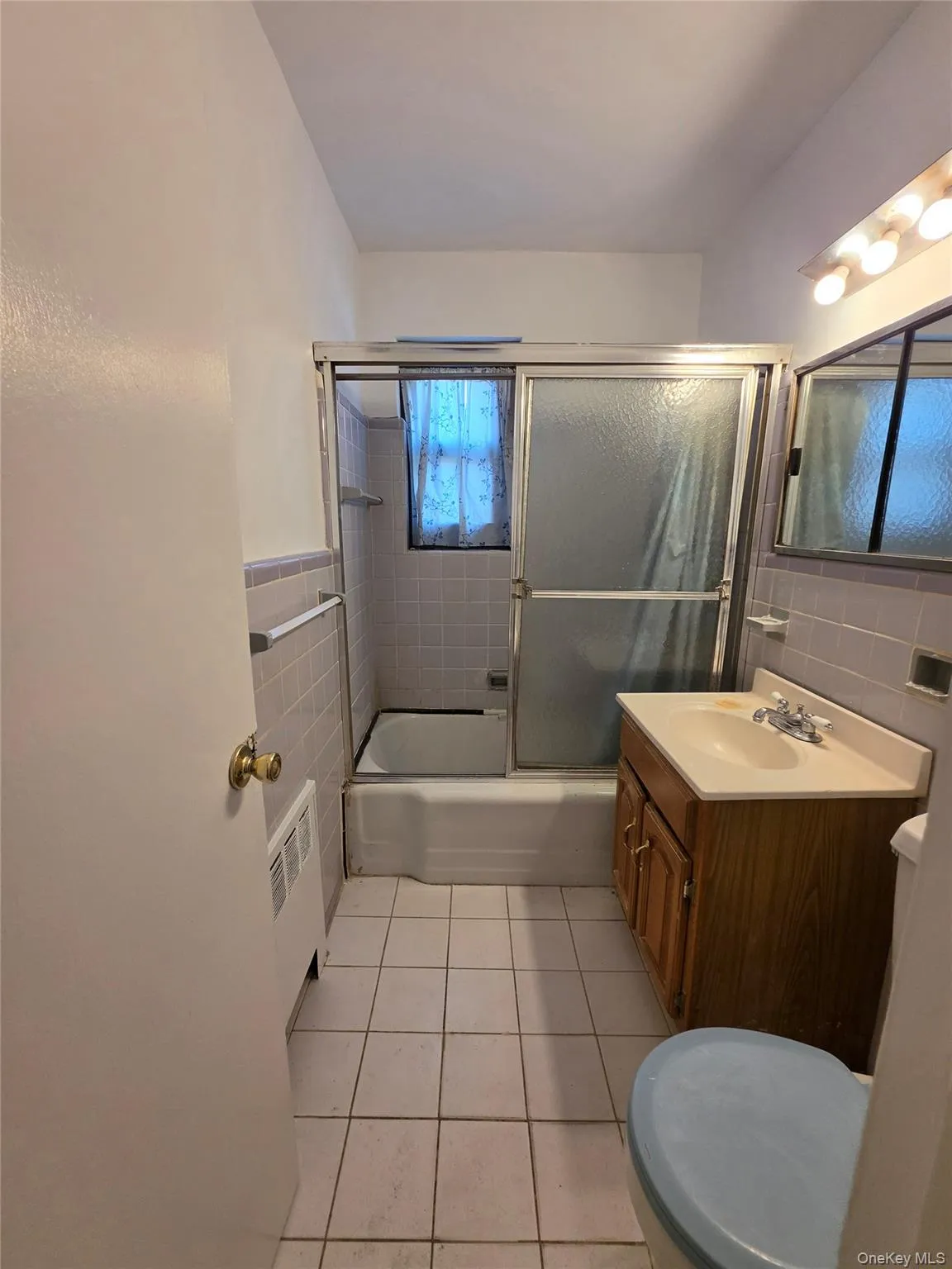 155-19 81st Street, New York, NY, 2 Bedrooms Bedrooms, 6 Rooms Rooms,1 BathroomBathrooms,Residential,For Rent,81st Street,0,1001676 155-19 81st Street, New York, NY, 2 Bedrooms Bedrooms, 6 Rooms Rooms,1 BathroomBathrooms,Residential,For Rent,81st Street,0,1001676