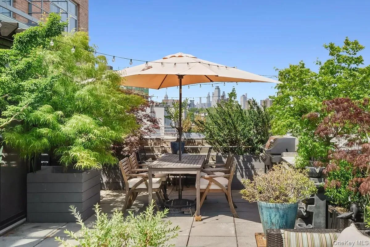 91 Grand Avenue, New York, NY, 1 Bedroom Bedrooms, 3 Rooms Rooms,1 BathroomBathrooms,Residential,For Rent,Grand,0,1001680 91 Grand Avenue, New York, NY, 1 Bedroom Bedrooms, 3 Rooms Rooms,1 BathroomBathrooms,Residential,For Rent,Grand,0,1001680