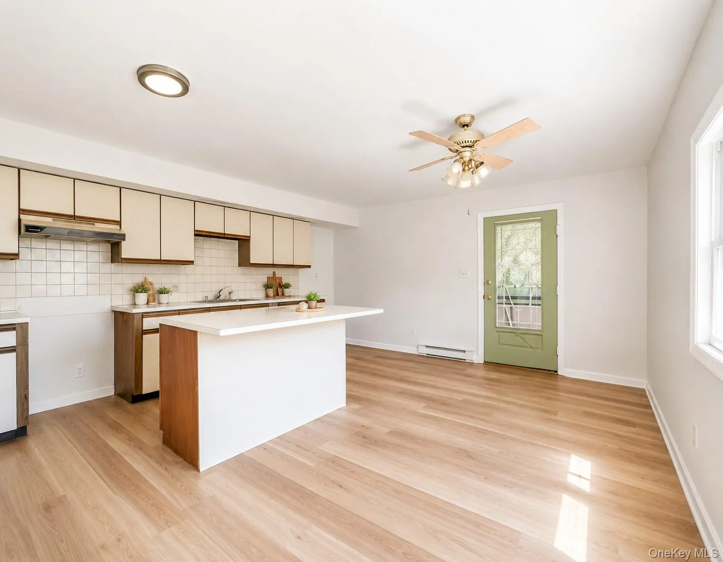 55 Hasbrouck A Road, Fallsburg, NY, 4 Bedrooms Bedrooms, 6 Rooms Rooms,2 BathroomsBathrooms,Residential Sale,For Rent,Hasbrouck A,0,1001681 55 Hasbrouck A Road, Fallsburg, NY, 4 Bedrooms Bedrooms, 6 Rooms Rooms,2 BathroomsBathrooms,Residential Sale,For Rent,Hasbrouck A,0,1001681