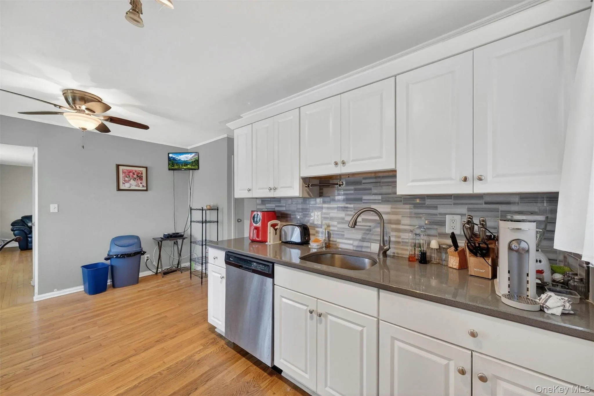 9 Odell Street, Newburgh (city), NY, 3 Bedrooms Bedrooms, 6 Rooms Rooms,1 BathroomBathrooms,Residential,For Rent,Odell,0,1001684 9 Odell Street, Newburgh (city), NY, 3 Bedrooms Bedrooms, 6 Rooms Rooms,1 BathroomBathrooms,Residential,For Rent,Odell,0,1001684