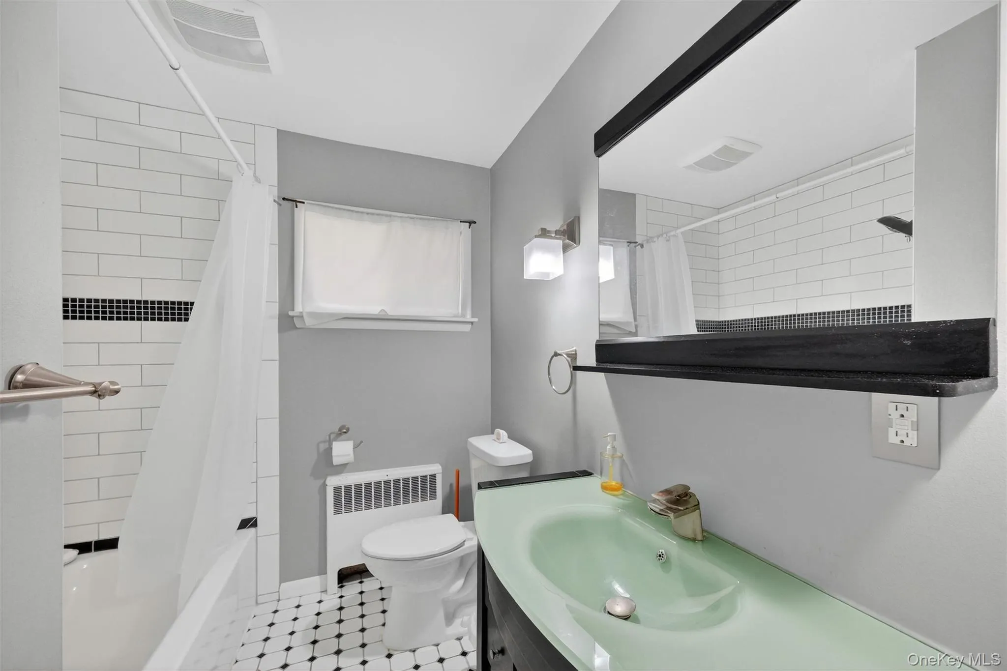 9 Odell Street, Newburgh (city), NY, 3 Bedrooms Bedrooms, 6 Rooms Rooms,1 BathroomBathrooms,Residential,For Rent,Odell,0,1001684 9 Odell Street, Newburgh (city), NY, 3 Bedrooms Bedrooms, 6 Rooms Rooms,1 BathroomBathrooms,Residential,For Rent,Odell,0,1001684