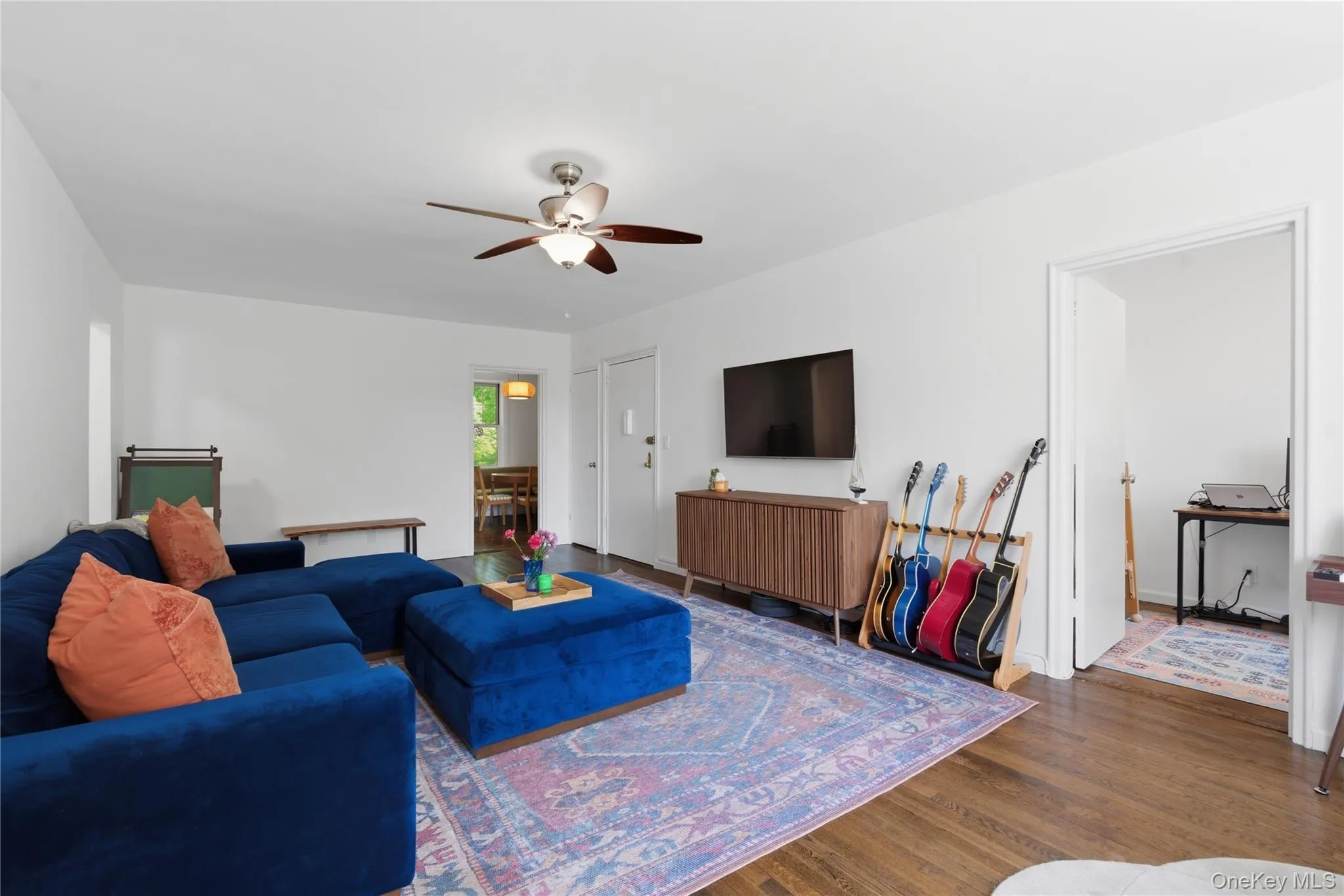 Hardwood floors throughout Hardwood floors throughout