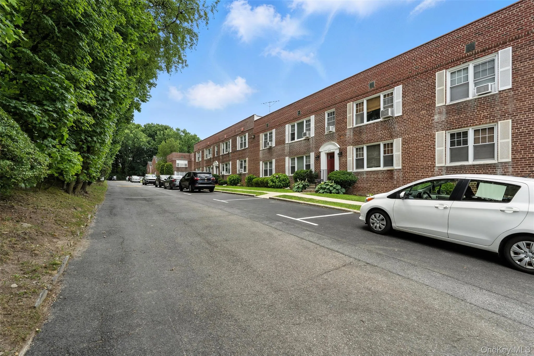 14 Soundview Avenue, White Plains, NY, 2 Bedrooms Bedrooms, 5 Rooms Rooms,1 BathroomBathrooms,Residential,For Rent,Soundview,0,1001685 14 Soundview Avenue, White Plains, NY, 2 Bedrooms Bedrooms, 5 Rooms Rooms,1 BathroomBathrooms,Residential,For Rent,Soundview,0,1001685