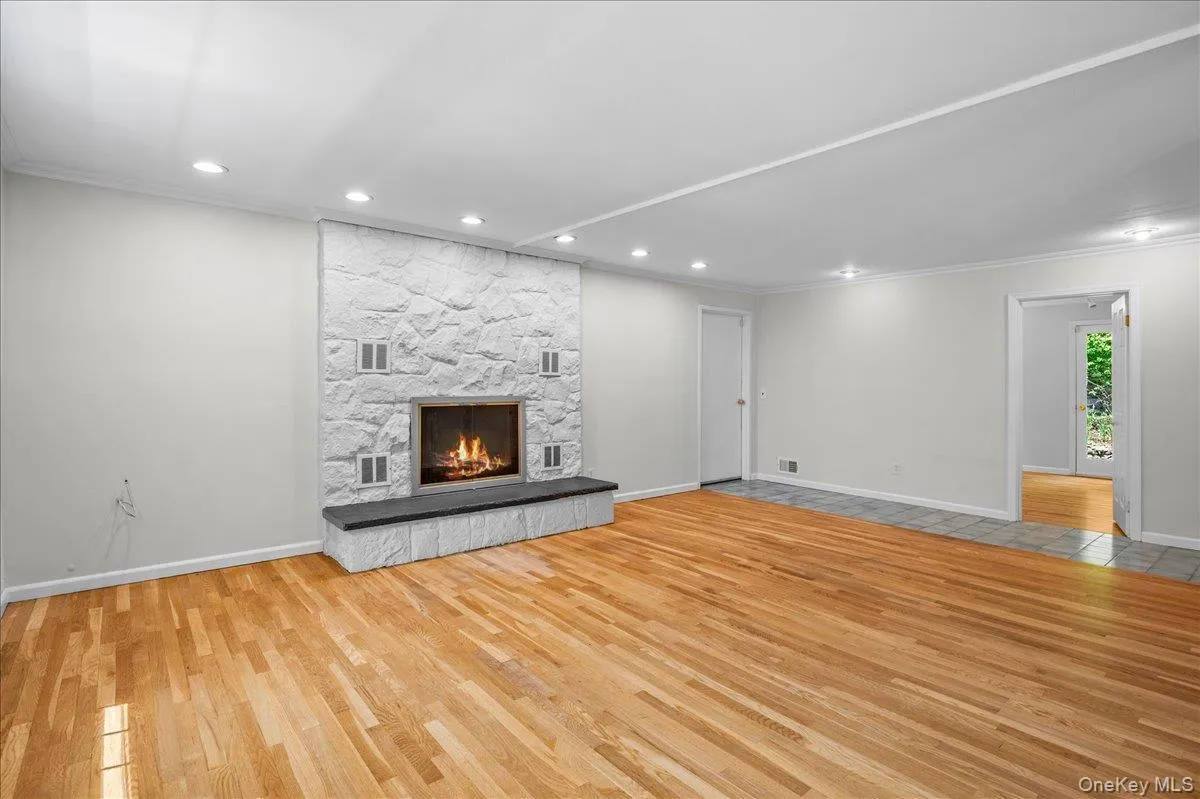 79 Healy Avenue, Greenburgh, NY, 5 Bedrooms Bedrooms, 9 Rooms Rooms,3 BathroomsBathrooms,Residential,For Rent,Healy,0,1001695 79 Healy Avenue, Greenburgh, NY, 5 Bedrooms Bedrooms, 9 Rooms Rooms,3 BathroomsBathrooms,Residential,For Rent,Healy,0,1001695