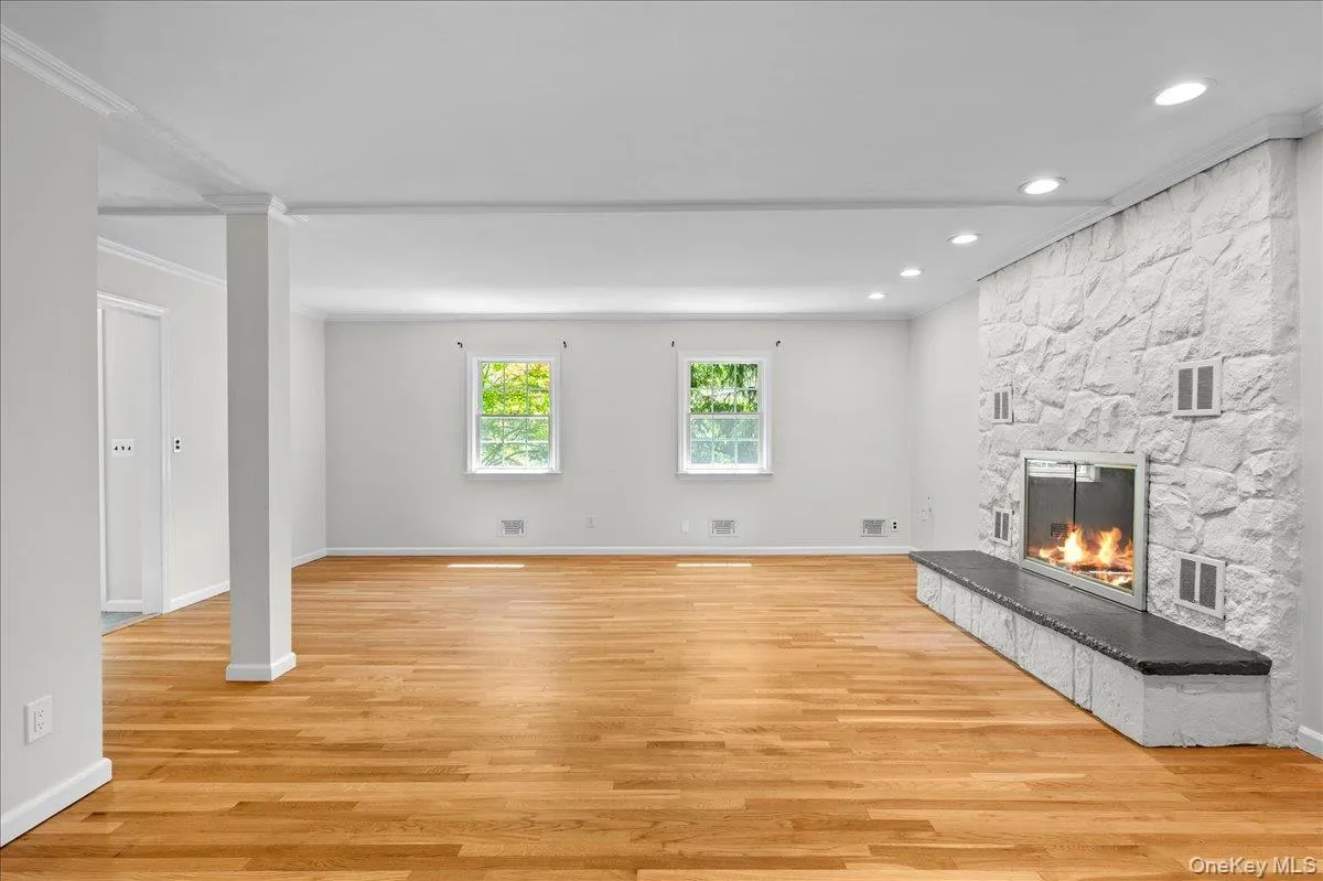 79 Healy Avenue, Greenburgh, NY, 5 Bedrooms Bedrooms, 9 Rooms Rooms,3 BathroomsBathrooms,Residential,For Rent,Healy,0,1001695 79 Healy Avenue, Greenburgh, NY, 5 Bedrooms Bedrooms, 9 Rooms Rooms,3 BathroomsBathrooms,Residential,For Rent,Healy,0,1001695