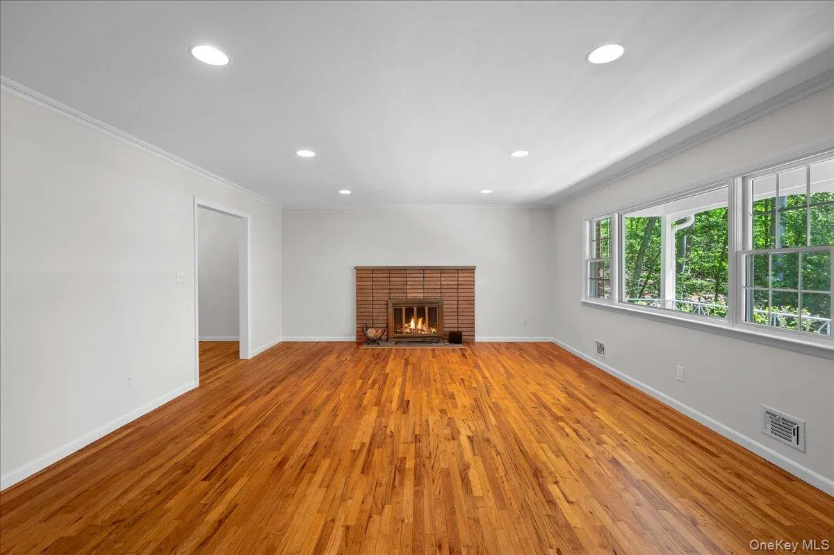 79 Healy Avenue, Greenburgh, NY, 5 Bedrooms Bedrooms, 9 Rooms Rooms,3 BathroomsBathrooms,Residential,For Rent,Healy,0,1001695 79 Healy Avenue, Greenburgh, NY, 5 Bedrooms Bedrooms, 9 Rooms Rooms,3 BathroomsBathrooms,Residential,For Rent,Healy,0,1001695