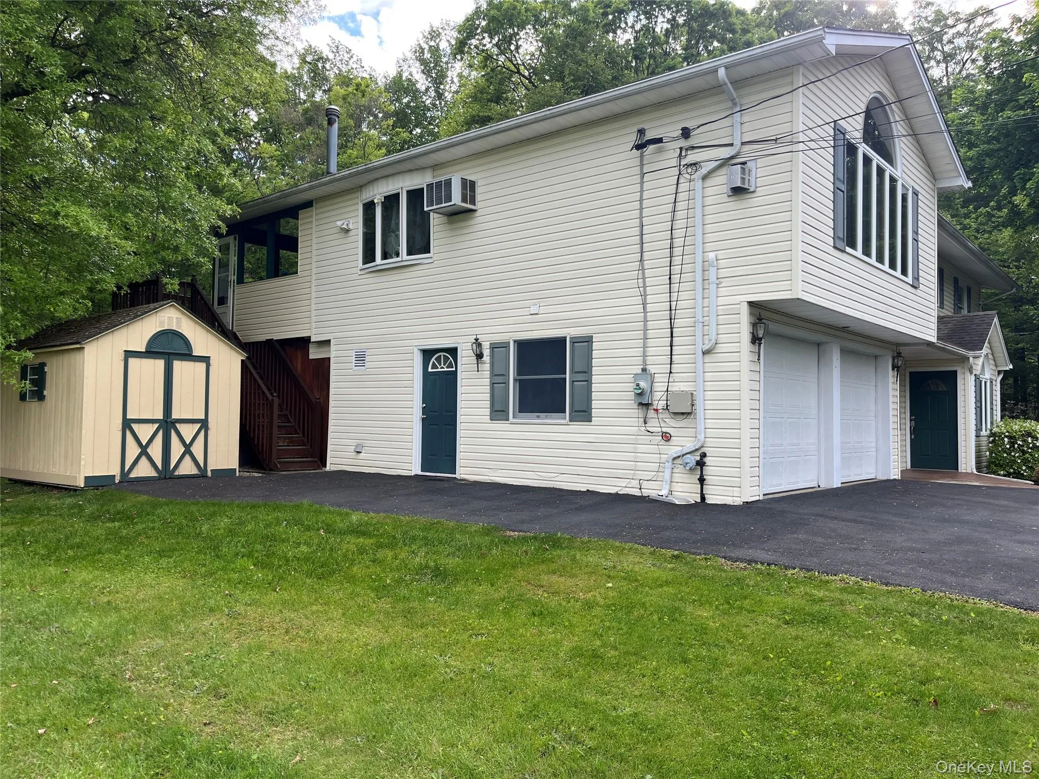 143 Pineview Avenue, Clarkstown, NY, 5 Bedrooms Bedrooms, 10 Rooms Rooms,3 BathroomsBathrooms,Residential,For Rent,Pineview,0,1001700 143 Pineview Avenue, Clarkstown, NY, 5 Bedrooms Bedrooms, 10 Rooms Rooms,3 BathroomsBathrooms,Residential,For Rent,Pineview,0,1001700