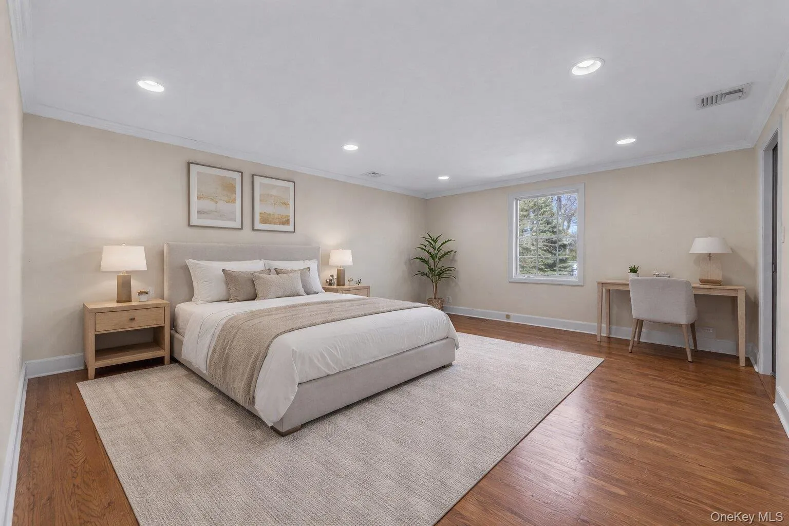 2 Amherst Road, North Hempstead, NY, 4 Bedrooms Bedrooms, 12 Rooms Rooms,3 BathroomsBathrooms,Residential Lease,For Rent,Amherst,0,1001701 2 Amherst Road, North Hempstead, NY, 4 Bedrooms Bedrooms, 12 Rooms Rooms,3 BathroomsBathrooms,Residential Lease,For Rent,Amherst,0,1001701
