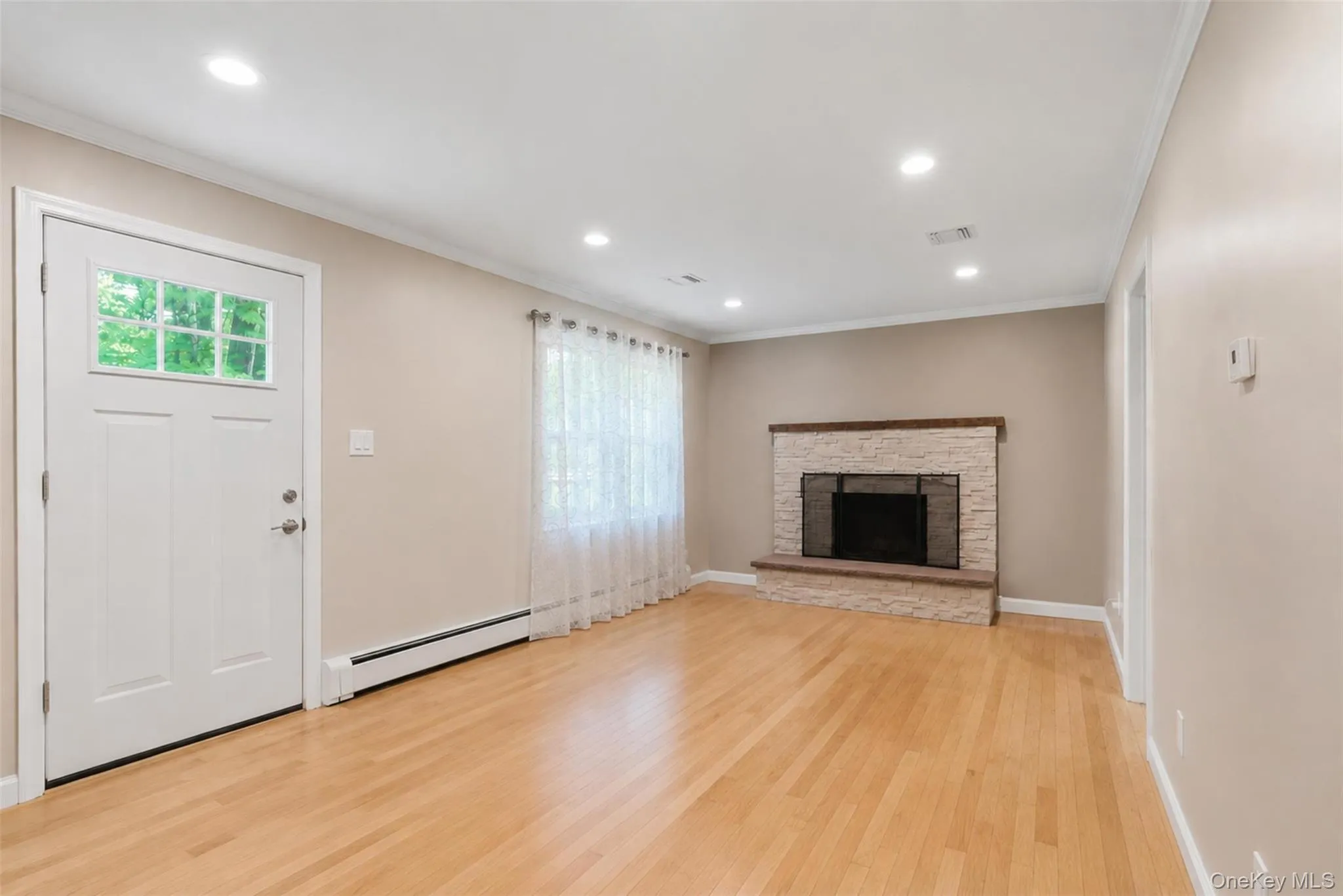 2 Mallard Drive, Clarkstown, NY, 5 Bedrooms Bedrooms, 12 Rooms Rooms,2 BathroomsBathrooms,Residential,For Rent,Mallard,0,1001708 2 Mallard Drive, Clarkstown, NY, 5 Bedrooms Bedrooms, 12 Rooms Rooms,2 BathroomsBathrooms,Residential,For Rent,Mallard,0,1001708