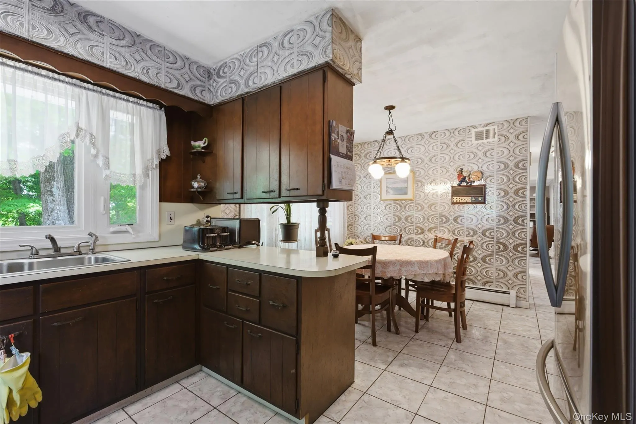 2 Mallard Drive, Clarkstown, NY, 5 Bedrooms Bedrooms, 12 Rooms Rooms,2 BathroomsBathrooms,Residential,For Rent,Mallard,0,1001708 2 Mallard Drive, Clarkstown, NY, 5 Bedrooms Bedrooms, 12 Rooms Rooms,2 BathroomsBathrooms,Residential,For Rent,Mallard,0,1001708