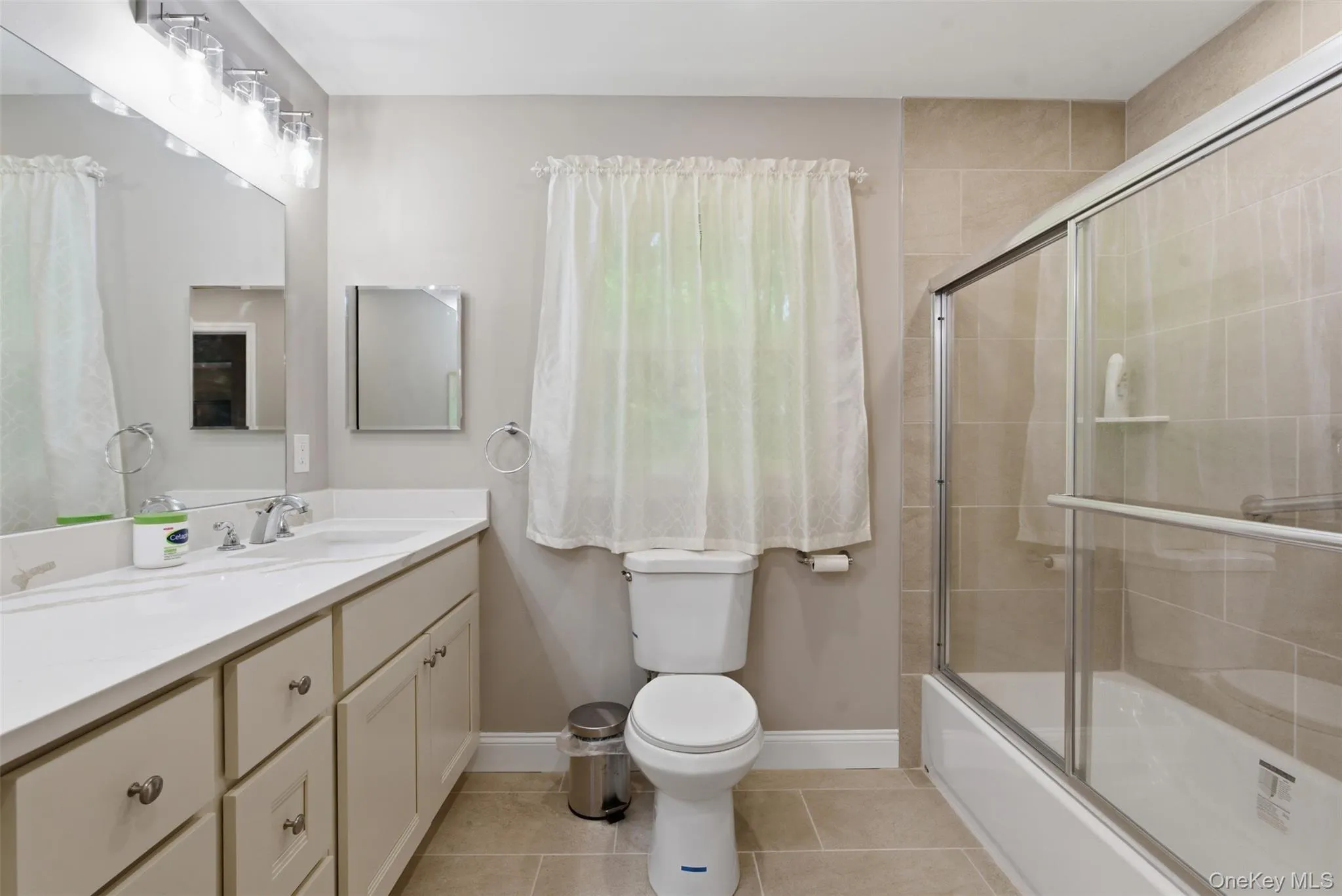 2 Mallard Drive, Clarkstown, NY, 5 Bedrooms Bedrooms, 12 Rooms Rooms,2 BathroomsBathrooms,Residential,For Rent,Mallard,0,1001708 2 Mallard Drive, Clarkstown, NY, 5 Bedrooms Bedrooms, 12 Rooms Rooms,2 BathroomsBathrooms,Residential,For Rent,Mallard,0,1001708