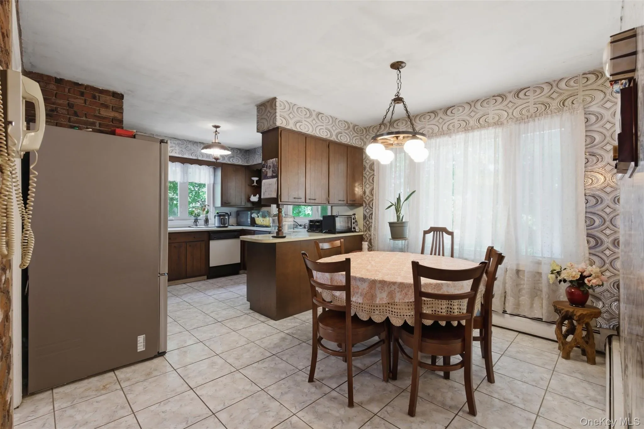 2 Mallard Drive, Clarkstown, NY, 5 Bedrooms Bedrooms, 12 Rooms Rooms,2 BathroomsBathrooms,Residential,For Rent,Mallard,0,1001708 2 Mallard Drive, Clarkstown, NY, 5 Bedrooms Bedrooms, 12 Rooms Rooms,2 BathroomsBathrooms,Residential,For Rent,Mallard,0,1001708