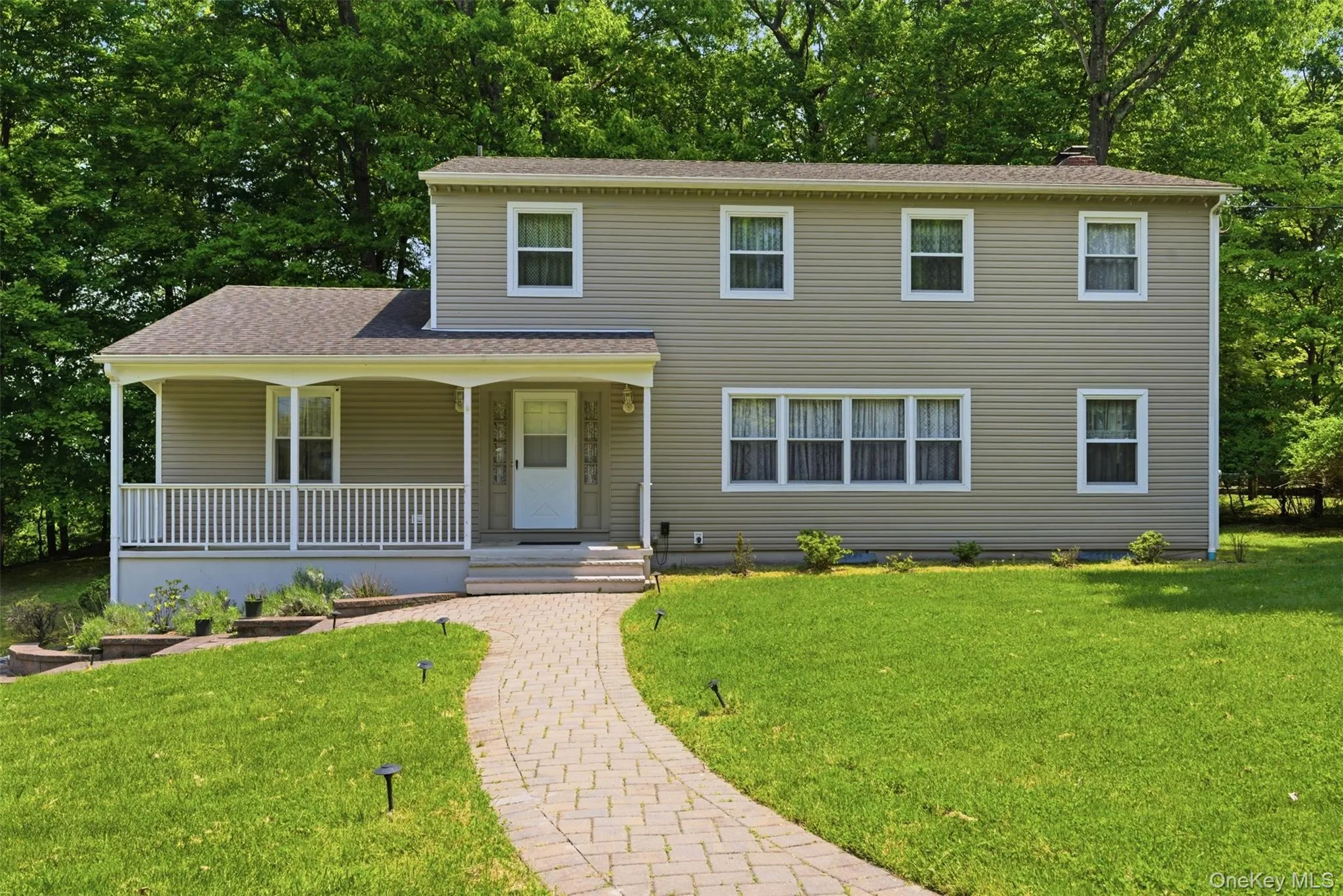 2 Mallard Drive, Clarkstown, NY, 5 Bedrooms Bedrooms, 12 Rooms Rooms,2 BathroomsBathrooms,Residential,For Rent,Mallard,0,1001708 2 Mallard Drive, Clarkstown, NY, 5 Bedrooms Bedrooms, 12 Rooms Rooms,2 BathroomsBathrooms,Residential,For Rent,Mallard,0,1001708