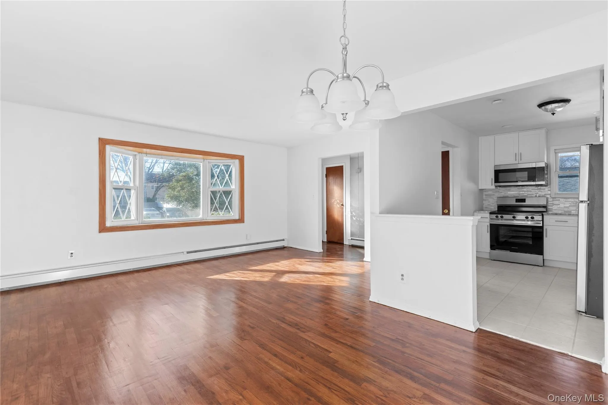 345 41 ST Street, Babylon, NY, 3 Bedrooms Bedrooms, 6 Rooms Rooms,1 BathroomBathrooms,Residential Sale,For Rent,41 ST,0,1001717 345 41 ST Street, Babylon, NY, 3 Bedrooms Bedrooms, 6 Rooms Rooms,1 BathroomBathrooms,Residential Sale,For Rent,41 ST,0,1001717