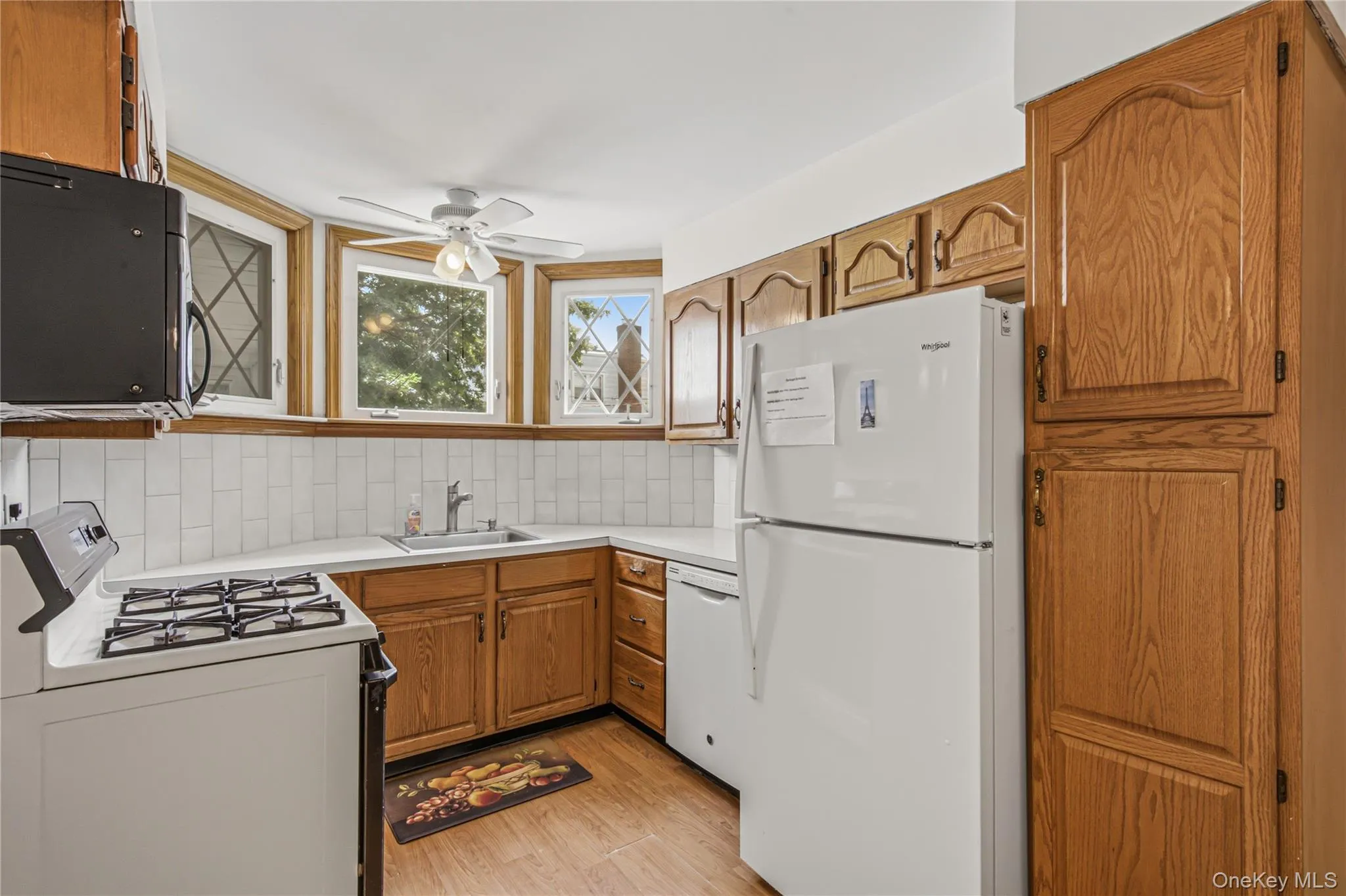 198-22 29th Avenue, New York, NY, 3 Bedrooms Bedrooms, 7 Rooms Rooms,1 BathroomBathrooms,Residential,For Rent,29th,0,1001719 198-22 29th Avenue, New York, NY, 3 Bedrooms Bedrooms, 7 Rooms Rooms,1 BathroomBathrooms,Residential,For Rent,29th,0,1001719