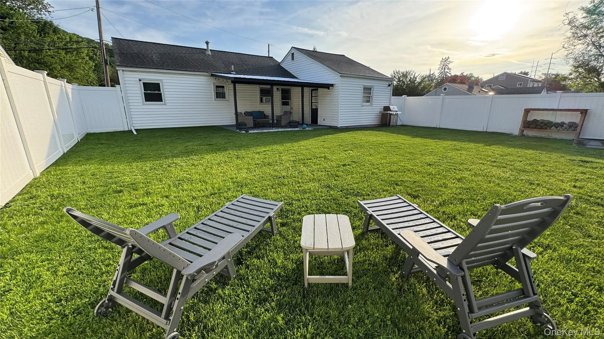 9 Maple Avenue, Haverstraw, NY, 2 Bedrooms Bedrooms, 5 Rooms Rooms,1 BathroomBathrooms,Residential,For Rent,Maple,0,1001720 9 Maple Avenue, Haverstraw, NY, 2 Bedrooms Bedrooms, 5 Rooms Rooms,1 BathroomBathrooms,Residential,For Rent,Maple,0,1001720