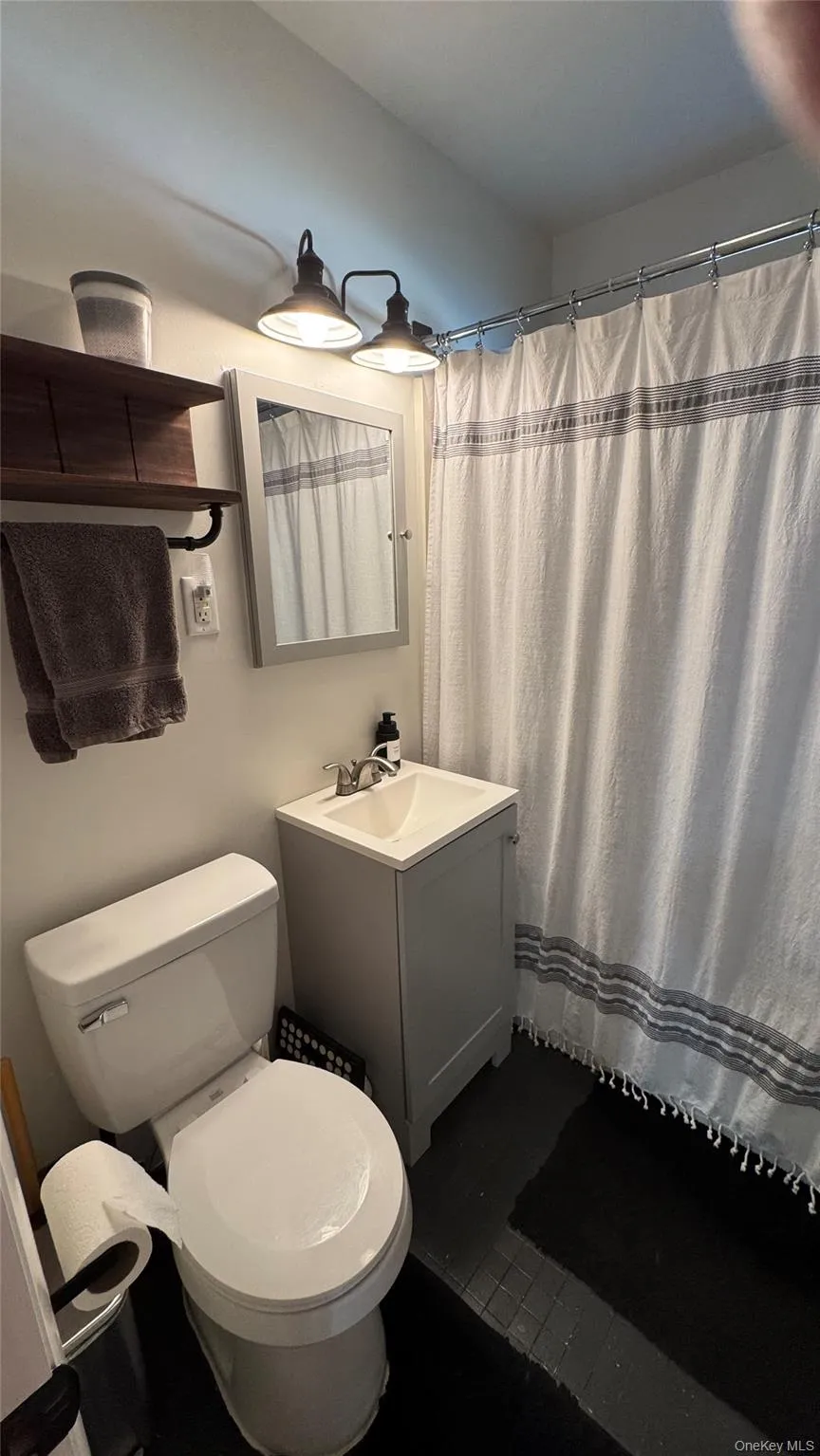 9 Maple Avenue, Haverstraw, NY, 2 Bedrooms Bedrooms, 5 Rooms Rooms,1 BathroomBathrooms,Residential,For Rent,Maple,0,1001720 9 Maple Avenue, Haverstraw, NY, 2 Bedrooms Bedrooms, 5 Rooms Rooms,1 BathroomBathrooms,Residential,For Rent,Maple,0,1001720