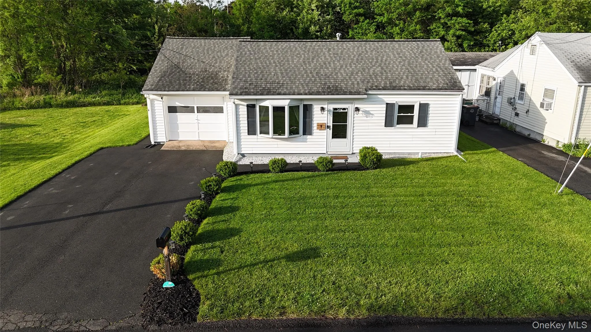 9 Maple Avenue, Haverstraw, NY, 2 Bedrooms Bedrooms, 5 Rooms Rooms,1 BathroomBathrooms,Residential,For Rent,Maple,0,1001720 9 Maple Avenue, Haverstraw, NY, 2 Bedrooms Bedrooms, 5 Rooms Rooms,1 BathroomBathrooms,Residential,For Rent,Maple,0,1001720