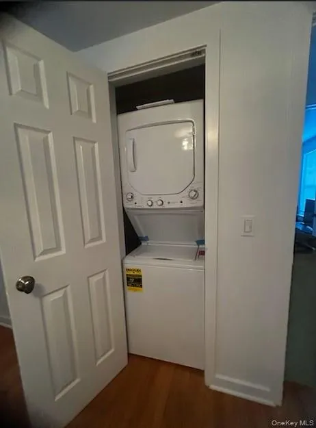 245 Springville Road, Southampton, NY, 2 Bedrooms Bedrooms, 5 Rooms Rooms,1 BathroomBathrooms,Residential,For Rent,Springville,0,1001722 245 Springville Road, Southampton, NY, 2 Bedrooms Bedrooms, 5 Rooms Rooms,1 BathroomBathrooms,Residential,For Rent,Springville,0,1001722