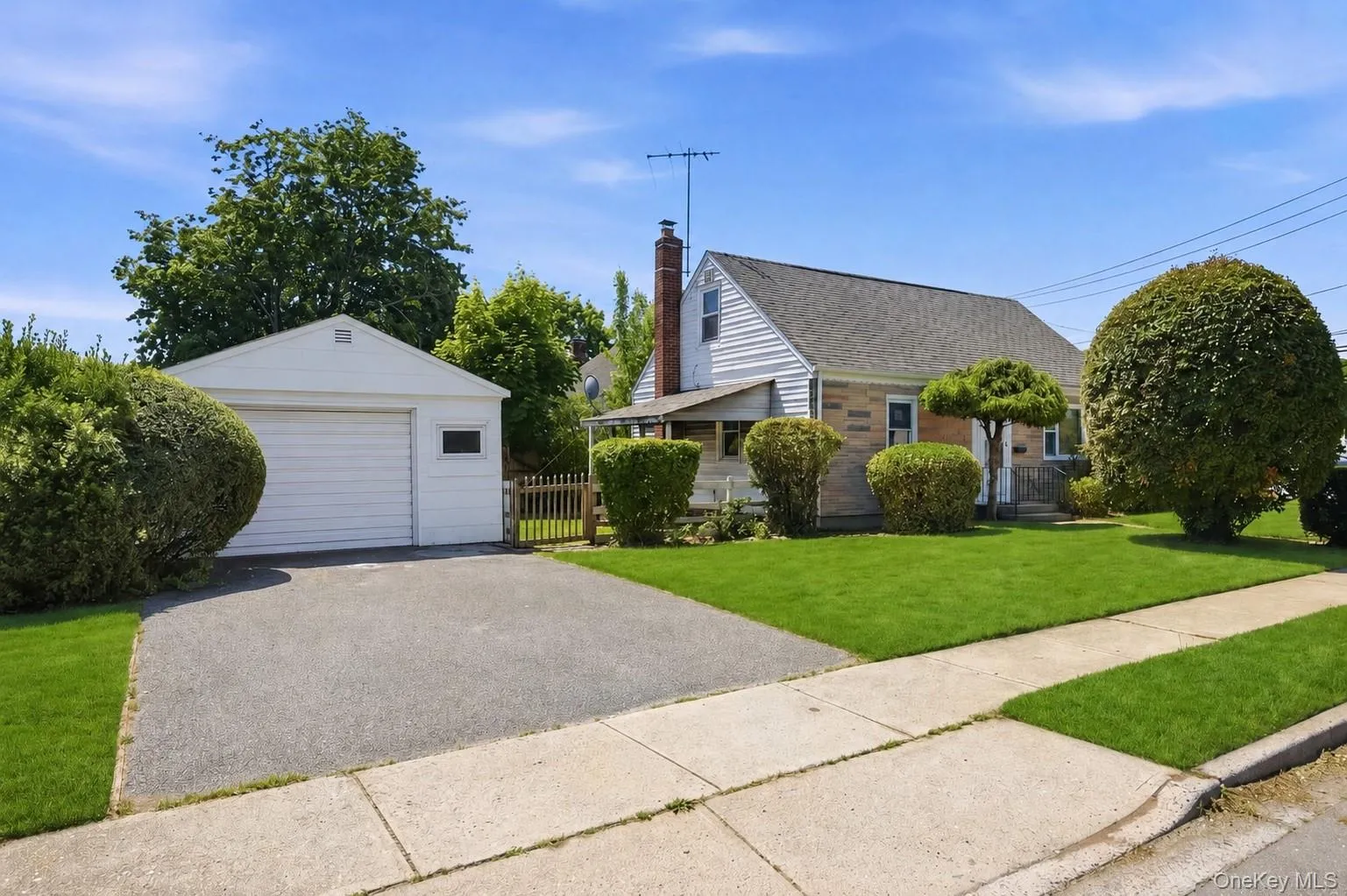 1082 Myron Street, Hempstead, NY, 4 Bedrooms Bedrooms, 7 Rooms Rooms,2 BathroomsBathrooms,Residential,For Rent,Myron,0,1001727 1082 Myron Street, Hempstead, NY, 4 Bedrooms Bedrooms, 7 Rooms Rooms,2 BathroomsBathrooms,Residential,For Rent,Myron,0,1001727