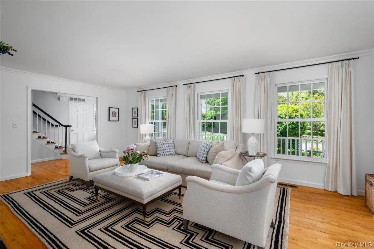 1 Elm Avenue, Mamaroneck, NY, 5 Bedrooms Bedrooms, 10 Rooms Rooms,4 BathroomsBathrooms,Residential,For Rent,Elm,0,1001734 1 Elm Avenue, Mamaroneck, NY, 5 Bedrooms Bedrooms, 10 Rooms Rooms,4 BathroomsBathrooms,Residential,For Rent,Elm,0,1001734