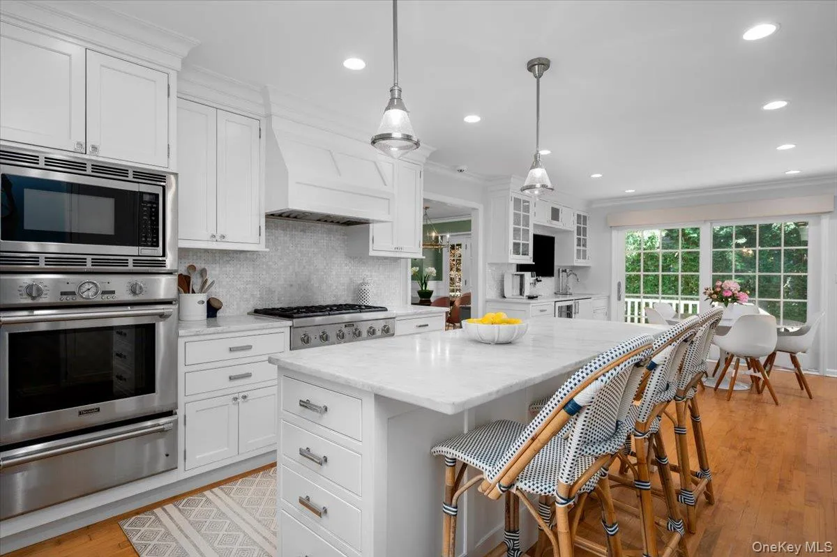 1 Elm Avenue, Mamaroneck, NY, 5 Bedrooms Bedrooms, 10 Rooms Rooms,4 BathroomsBathrooms,Residential,For Rent,Elm,0,1001734 1 Elm Avenue, Mamaroneck, NY, 5 Bedrooms Bedrooms, 10 Rooms Rooms,4 BathroomsBathrooms,Residential,For Rent,Elm,0,1001734