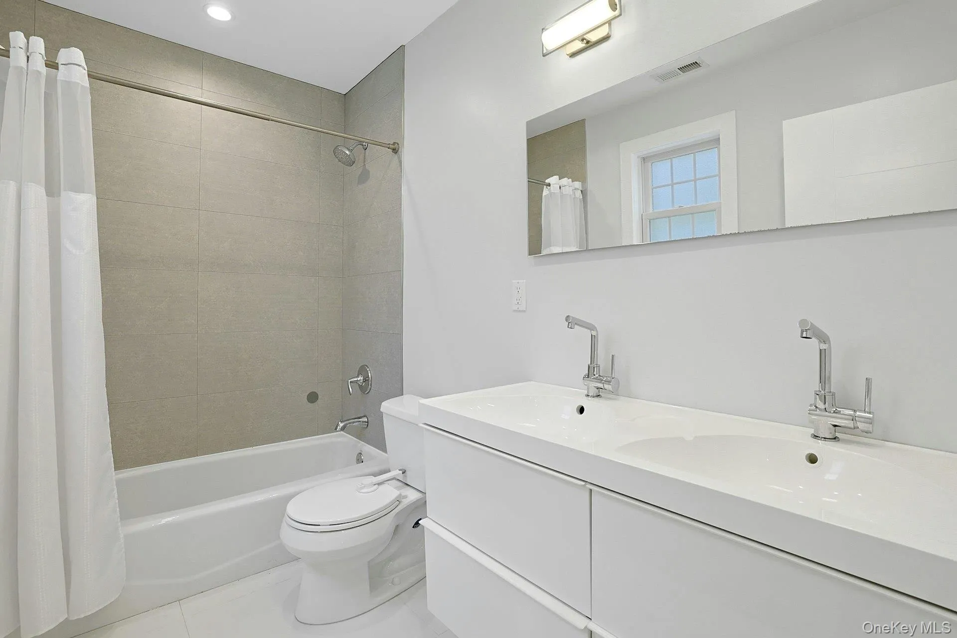 2nd floor full hallway bathroom 2nd floor full hallway bathroom