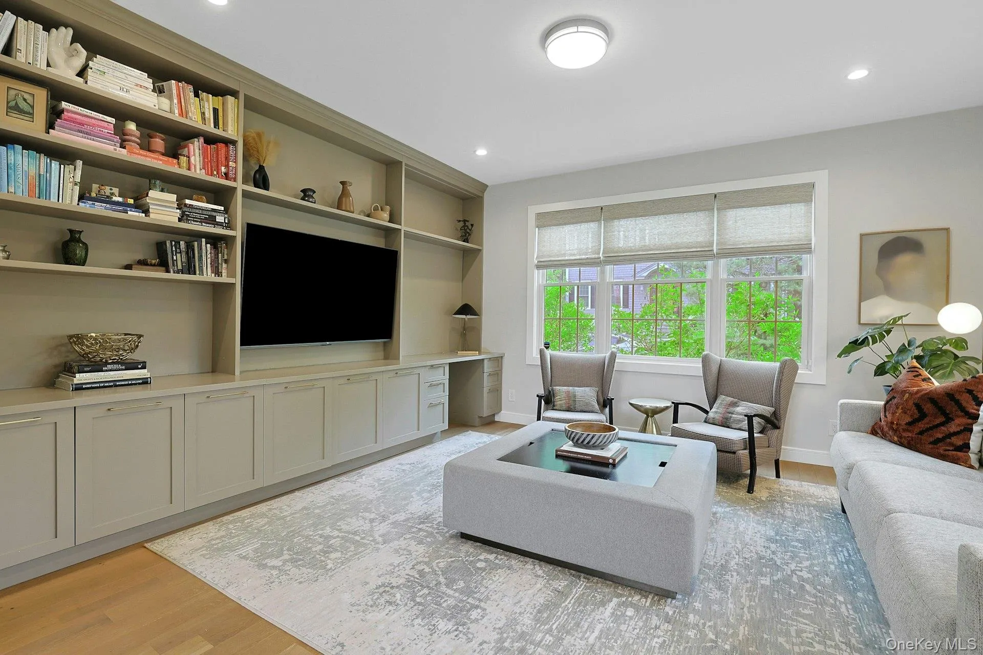 Den with custom built-ins Den with custom built-ins